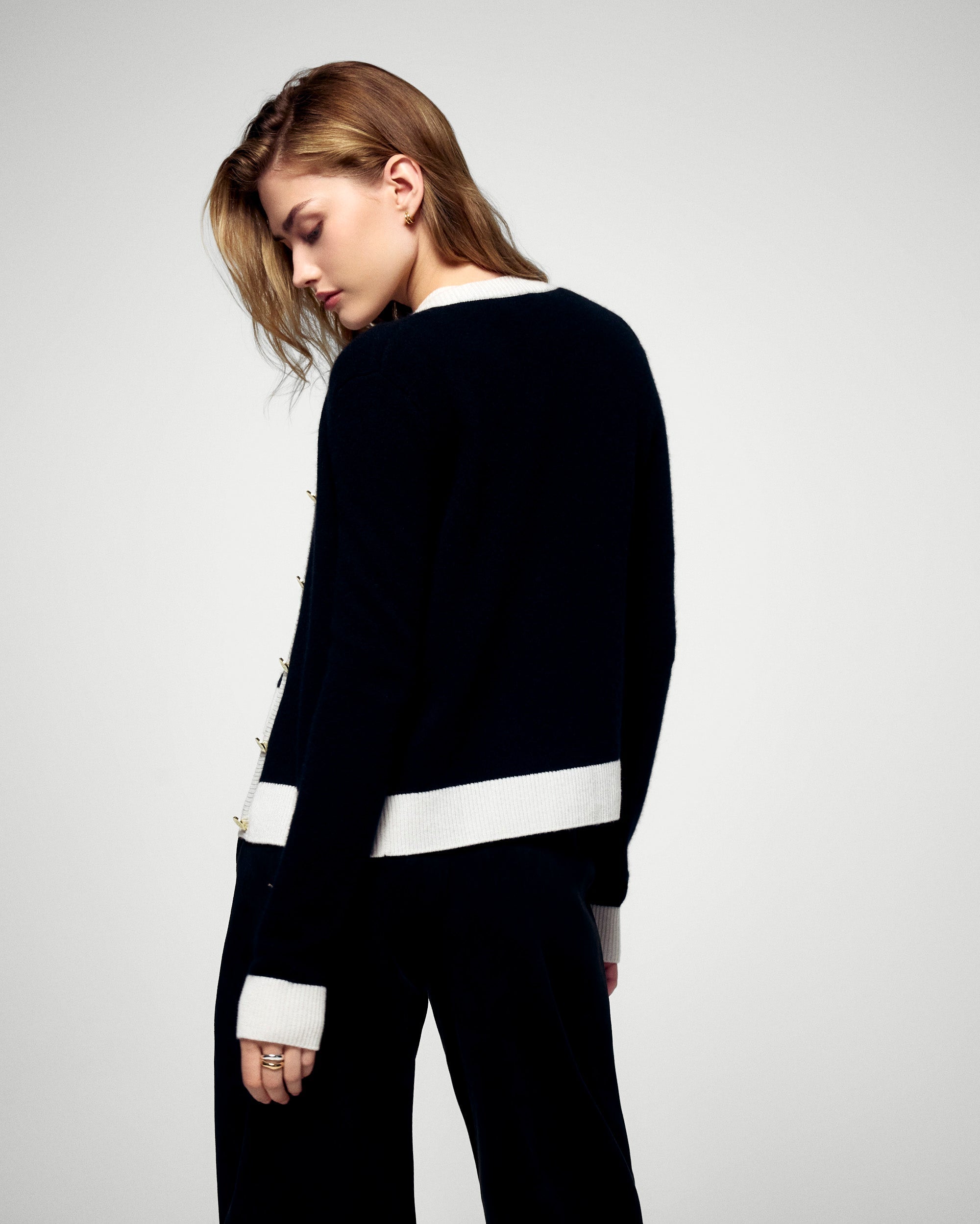 Cardigan sweater (H25 / FEMME / Black)