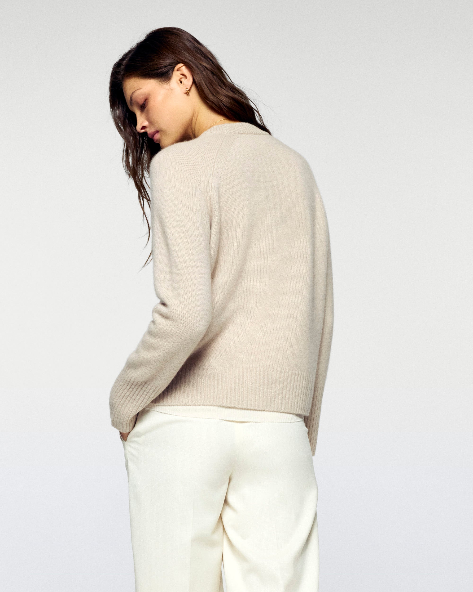 Crewneck Sweater (H25 / WOMEN / Iced Sand)