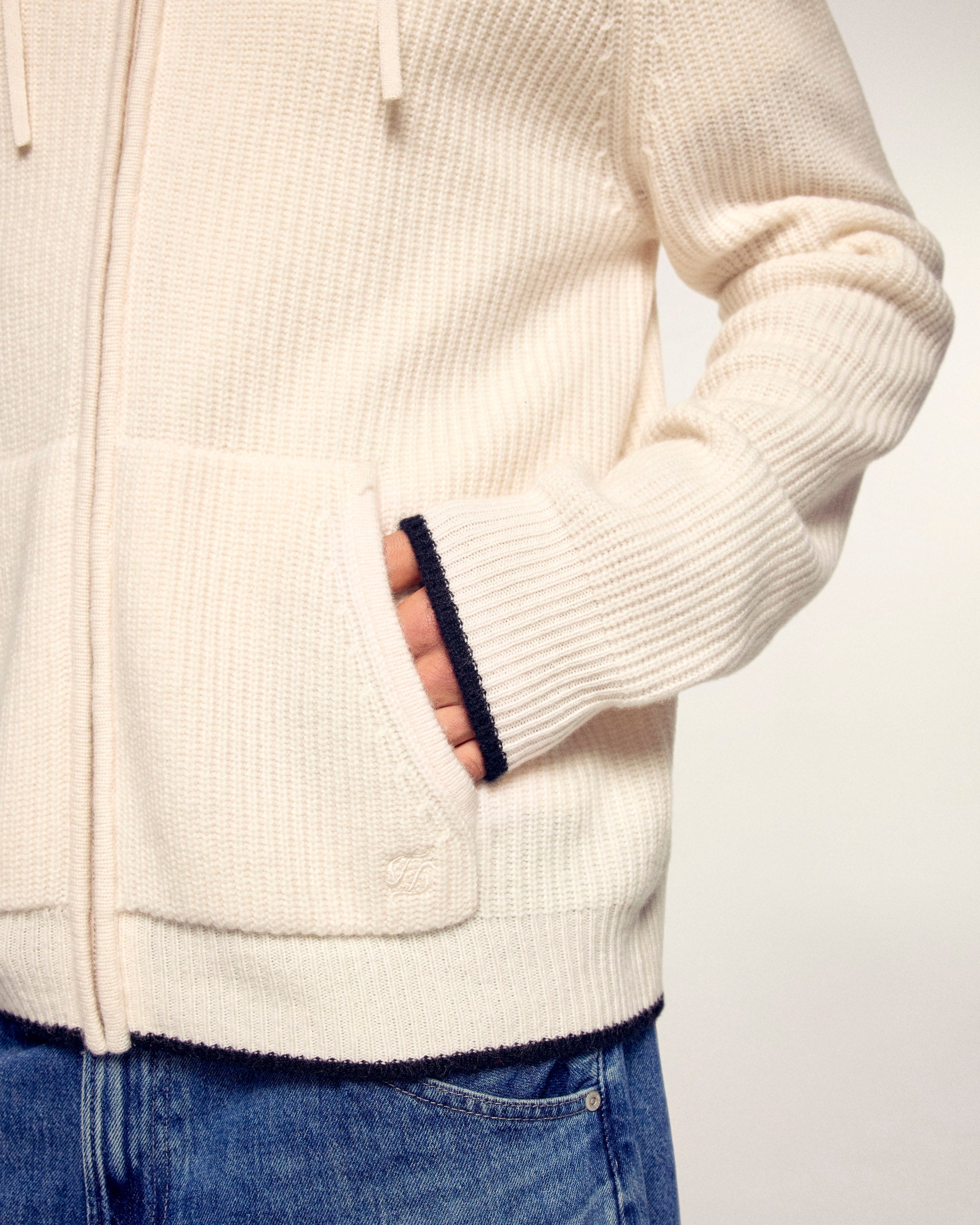 Contrasting Ribbed Hoodie "FF" Embroidery (S26/ HOMME/ Sable)