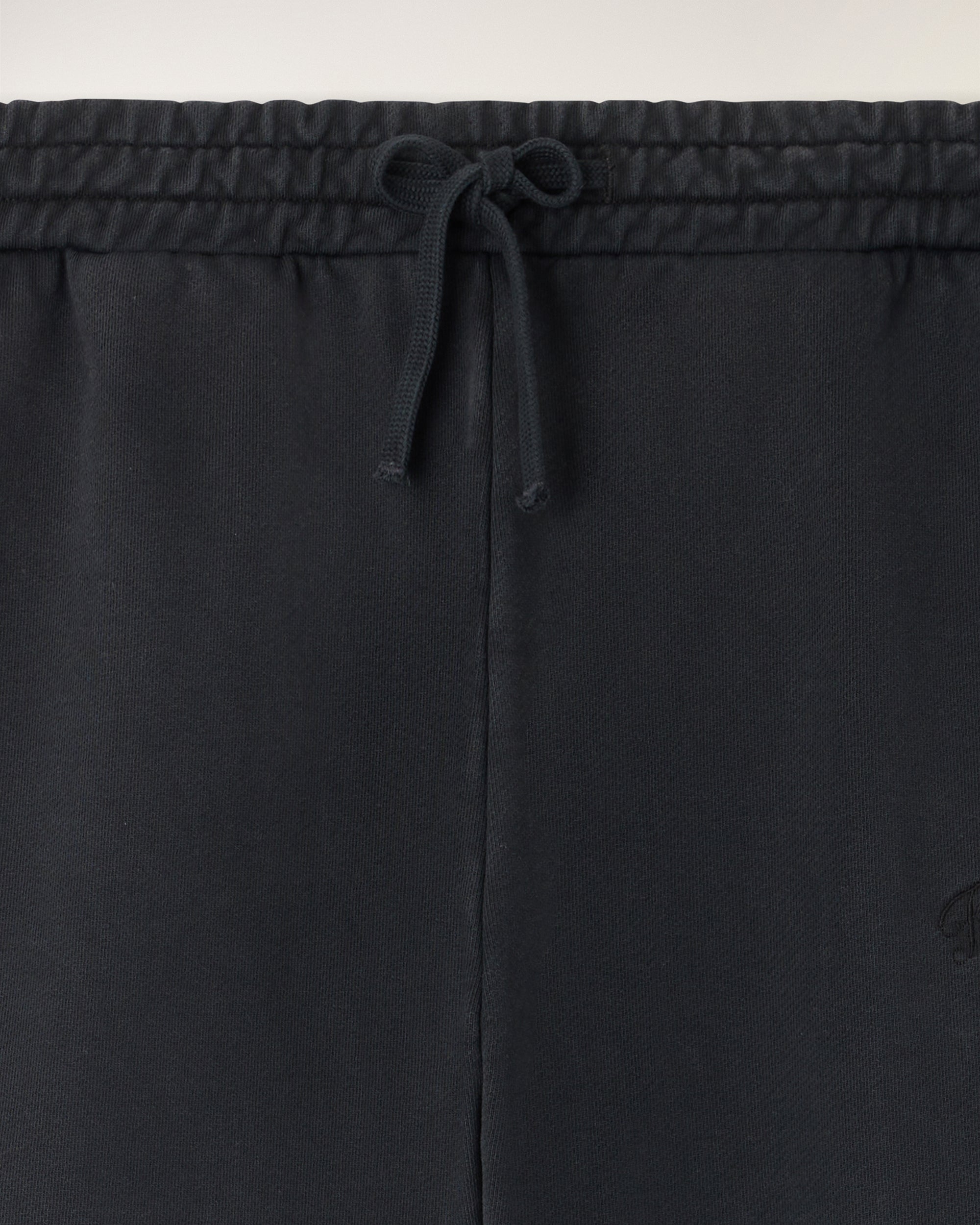 Elasticated Shorts with Embroidery (S26 / HOMME / Washed Black)