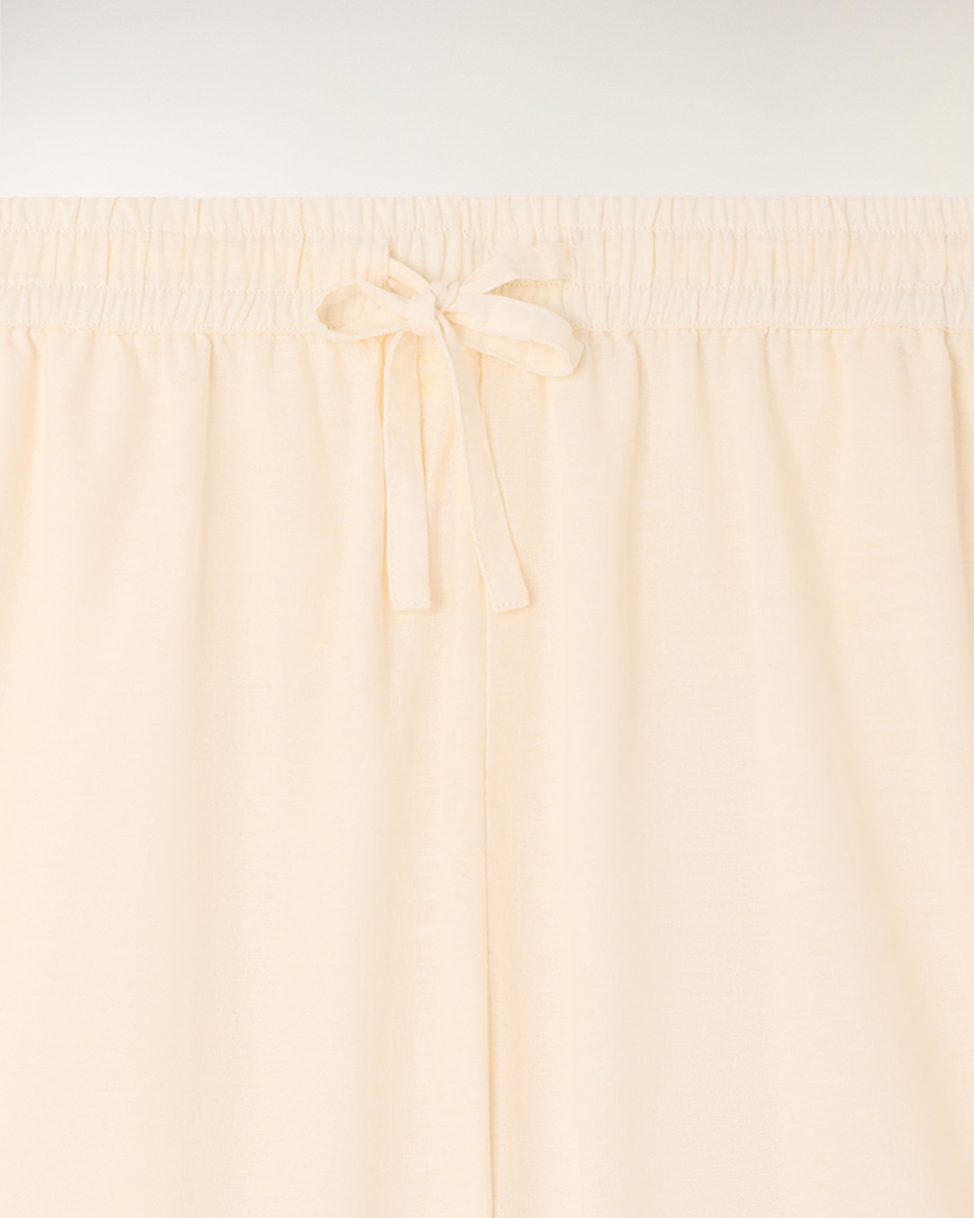 "Future" Embroidered Shorts (S26 / HOMME / Ecru)