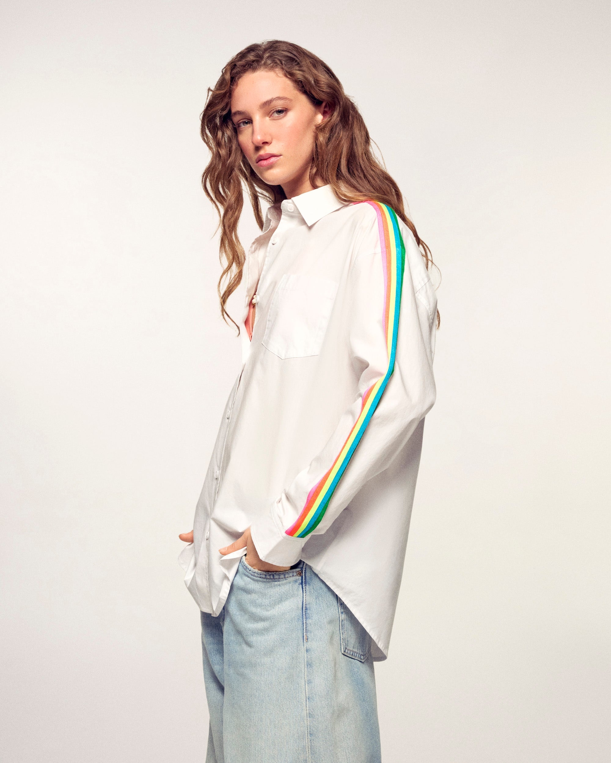 Long-Sleeve Striped Shirt (S26 / FEMME / White)