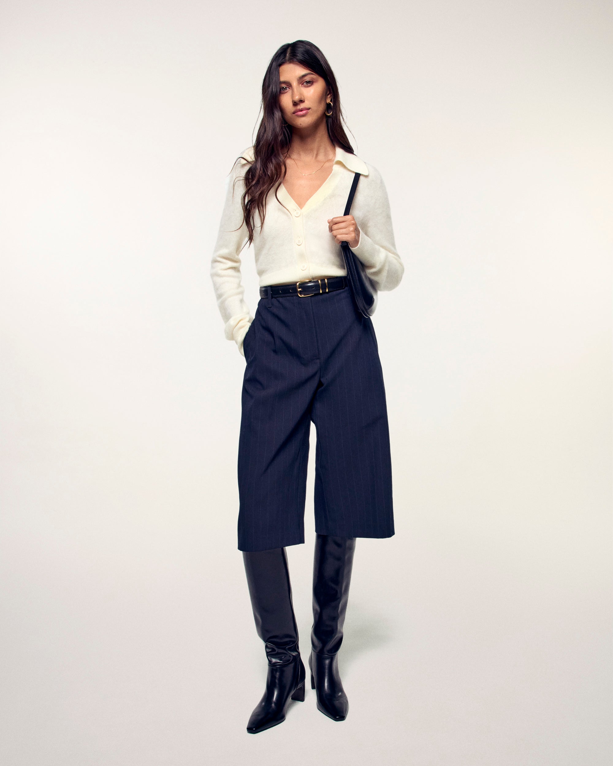 Brushed Cashmere Ribbed Cardigan with Embroidered Logo (S26 / FEMME / Ecru)