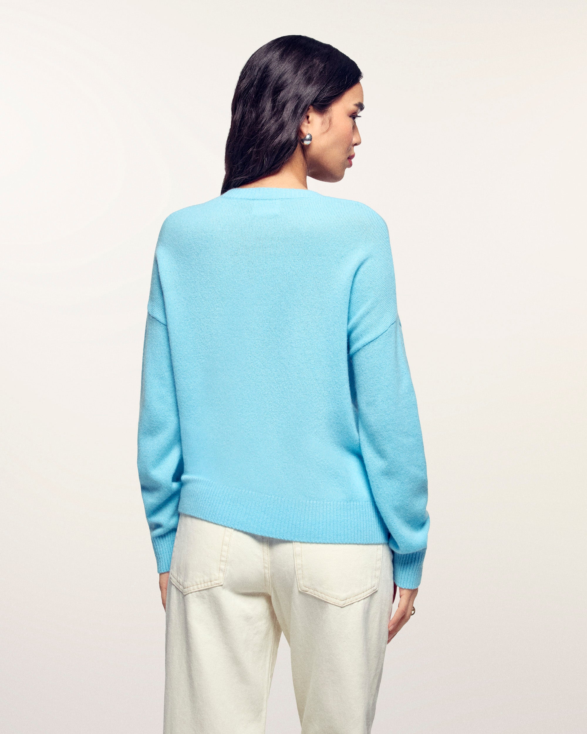 Palm Tree Motif Crewneck Sweater (S26/ FEMME/ Vacation Blue)