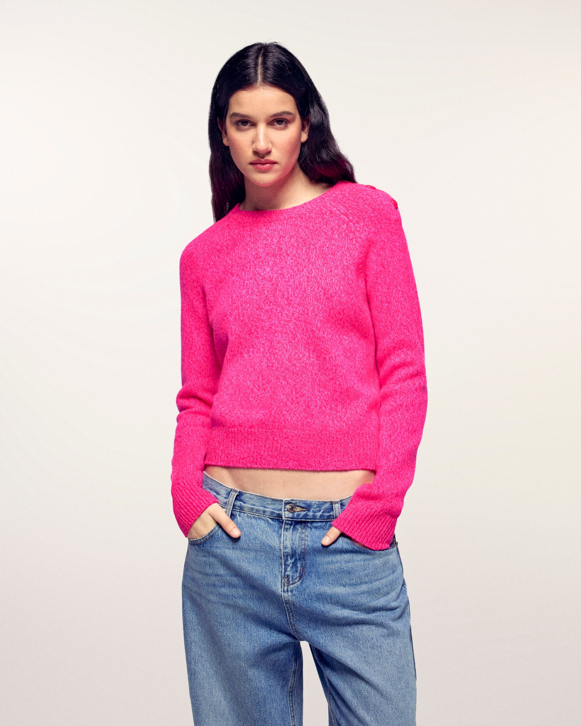 Heart Button Crewneck Sweater (S26 / FEMME / Berry Mouline)