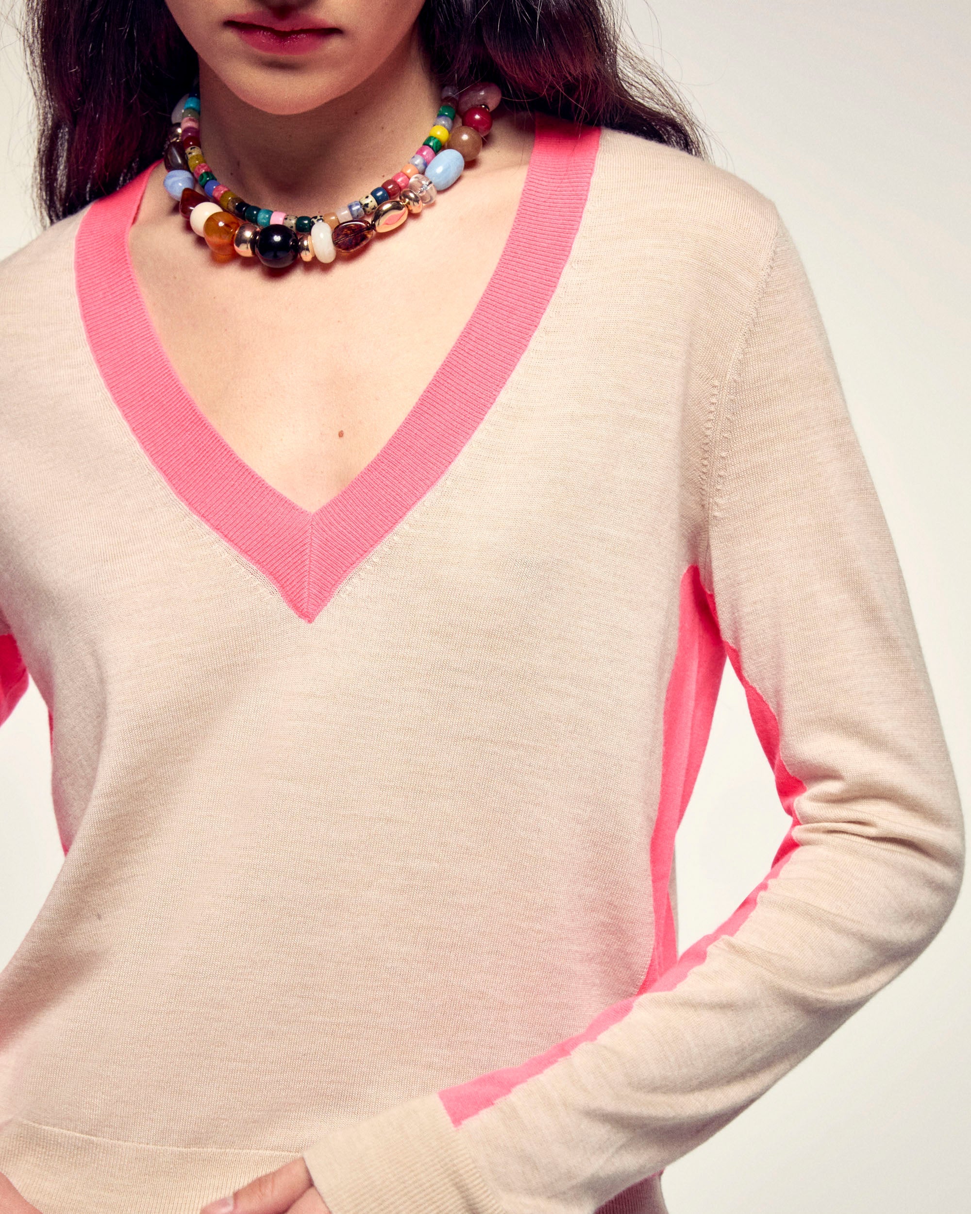 Contrasting Striped V-neck Sweater (S26 / FEMME / Beige Chiné / RWS)