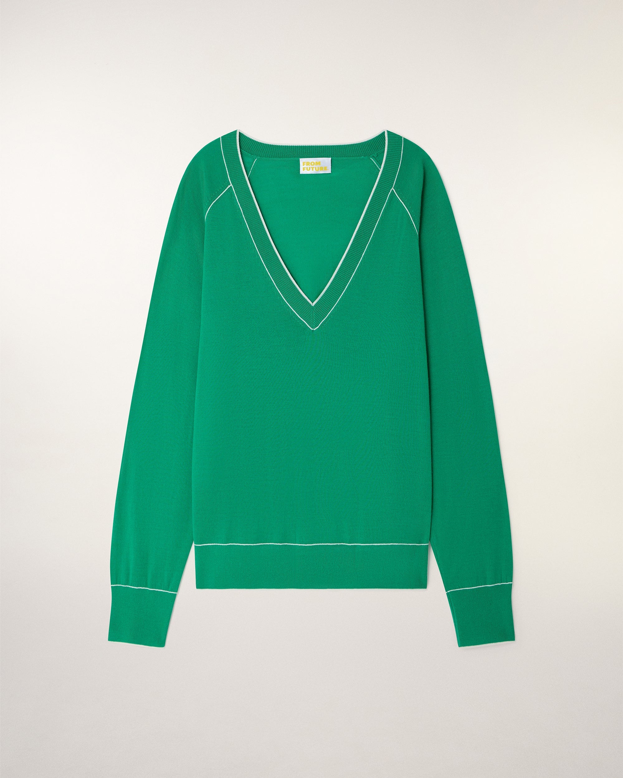Contrasting Trim V-neck Sweater (S26 / FEMME / Infinity Green / RWS)