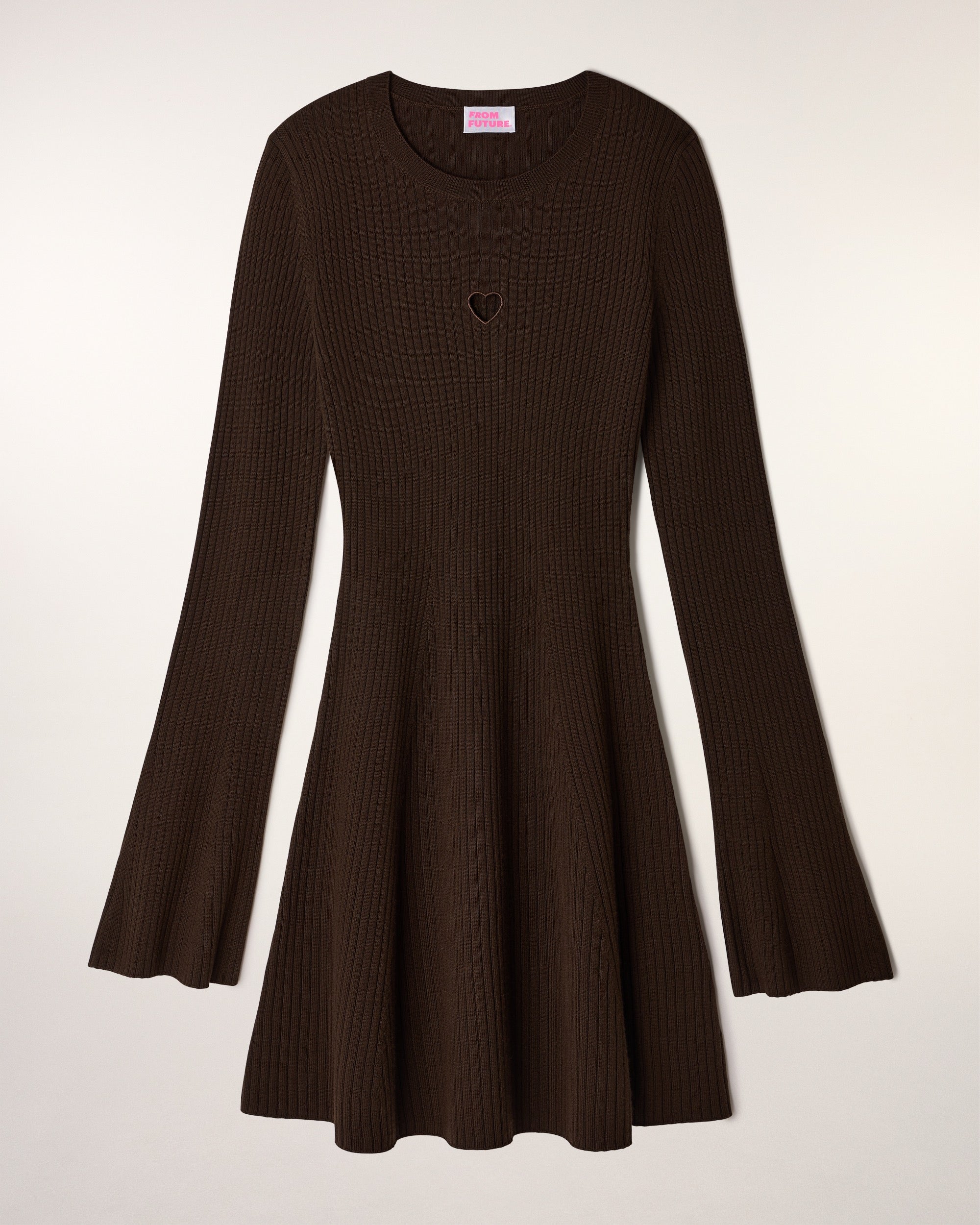 Long Sleeve Short Dress with Heart Cut-out (S26 / FEMME / Chocolat / RWS)