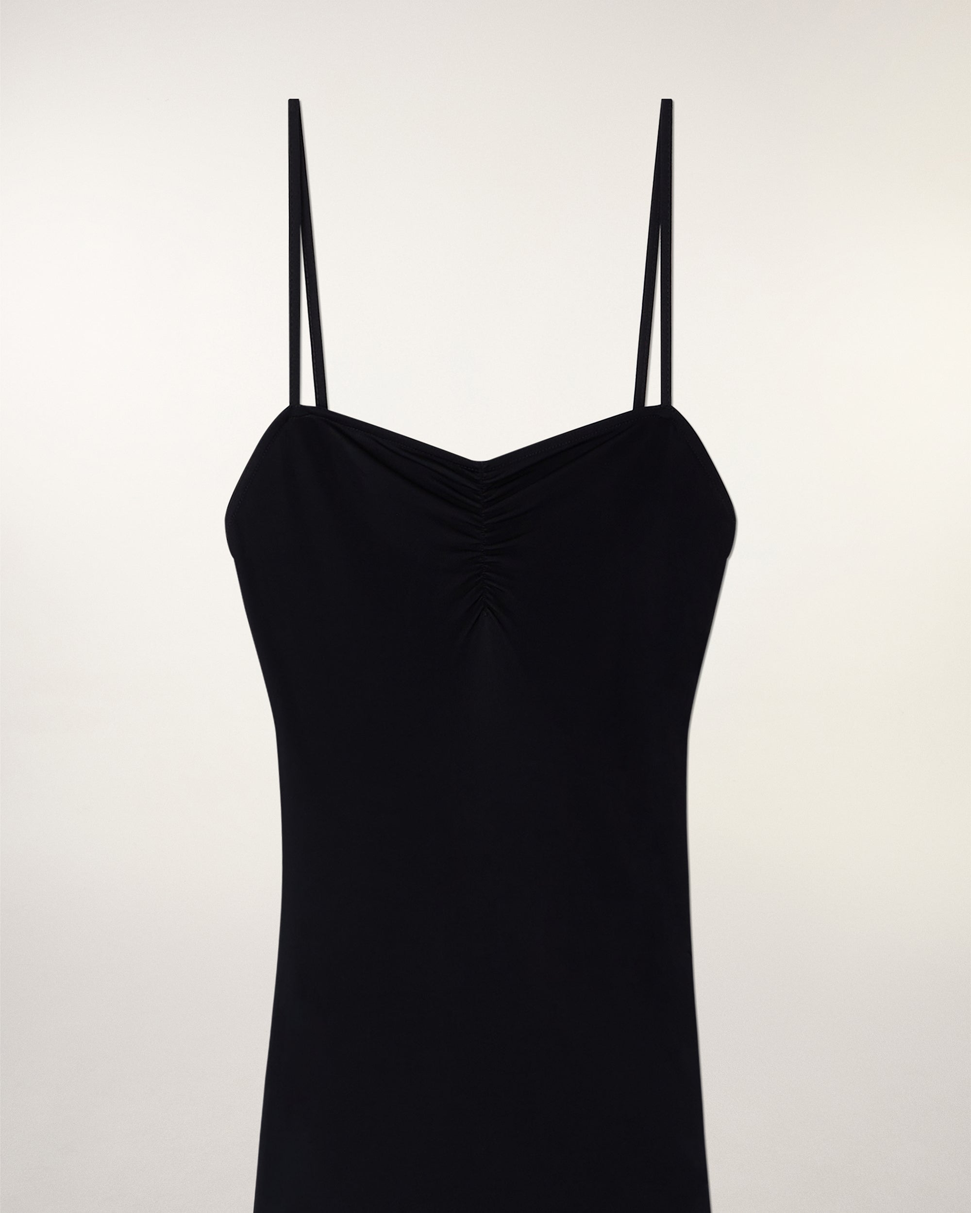 Heart Cut-Out Strappy Long Dress (S26 / FEMME / Noir)