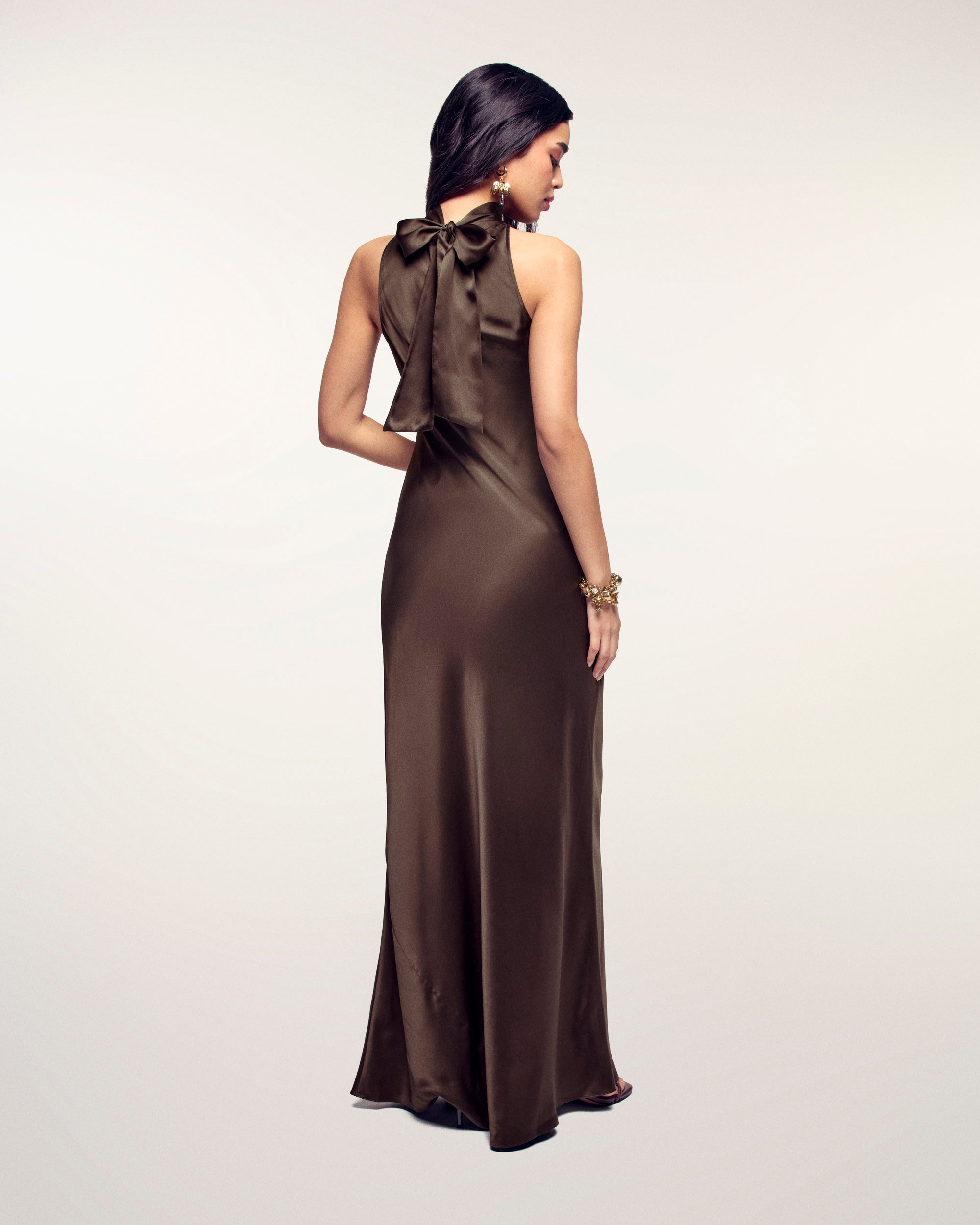 Scarf Neck Long Dress (S26/ FEMME/ Chocolat)