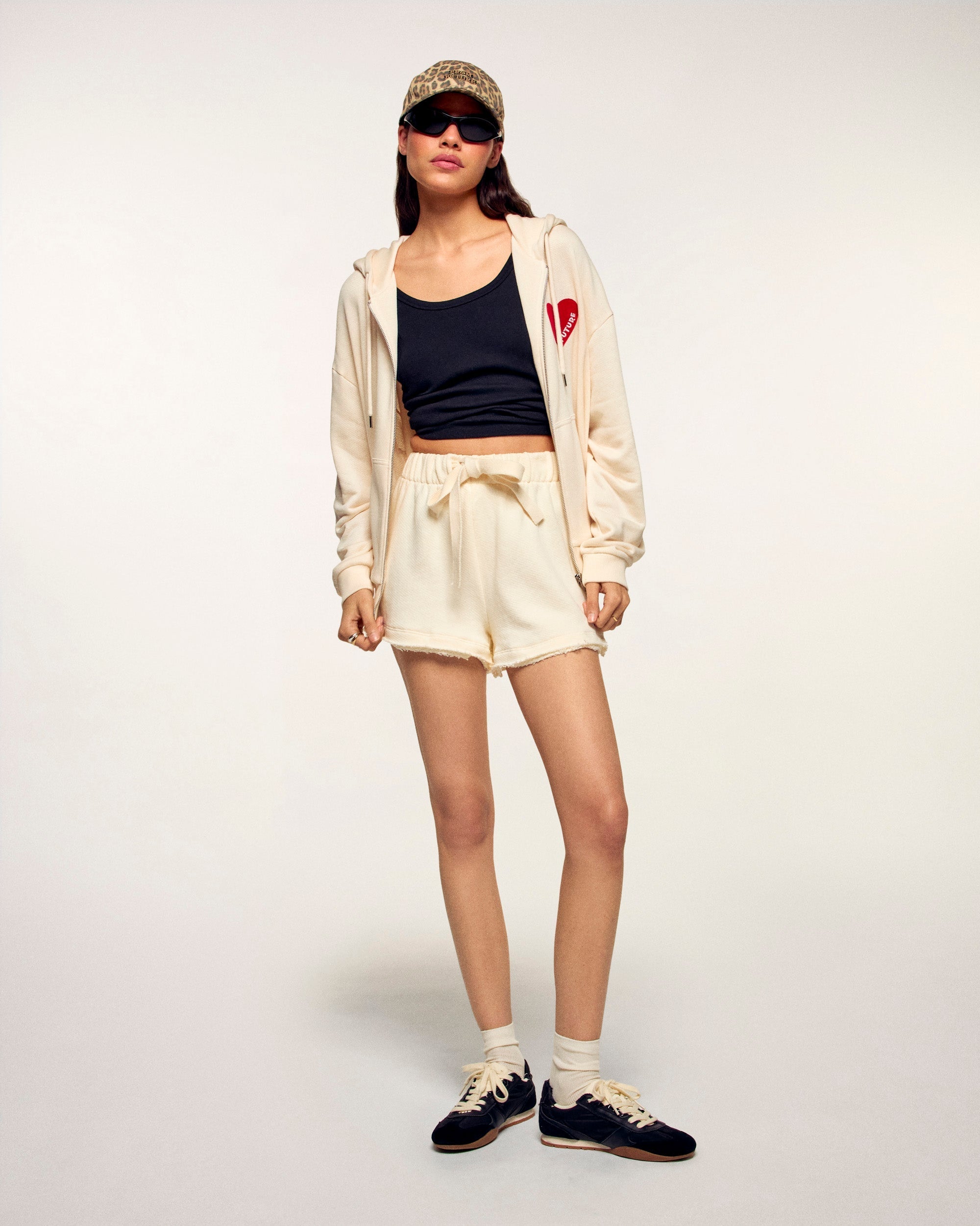 Heart Hoodie Sweatshirt (S26 / FEMME / Sable)