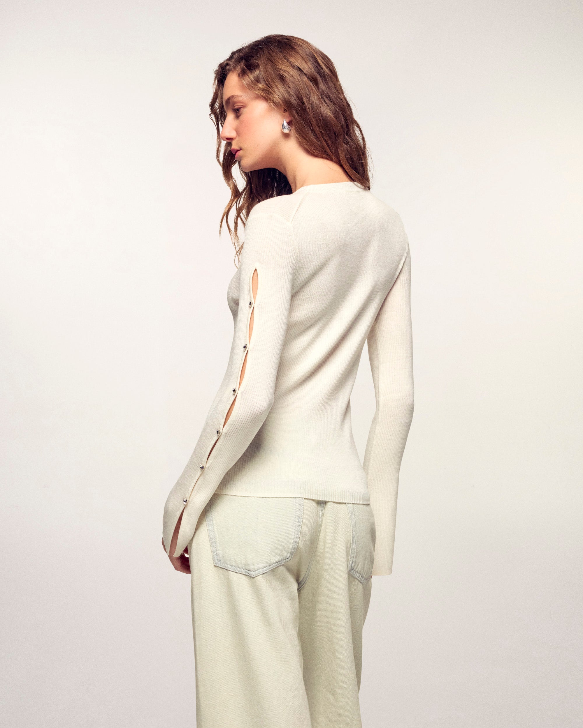 Crewneck Top with Heart Buttons on Sleeves (S26 / FEMME / ECRU / RWS)