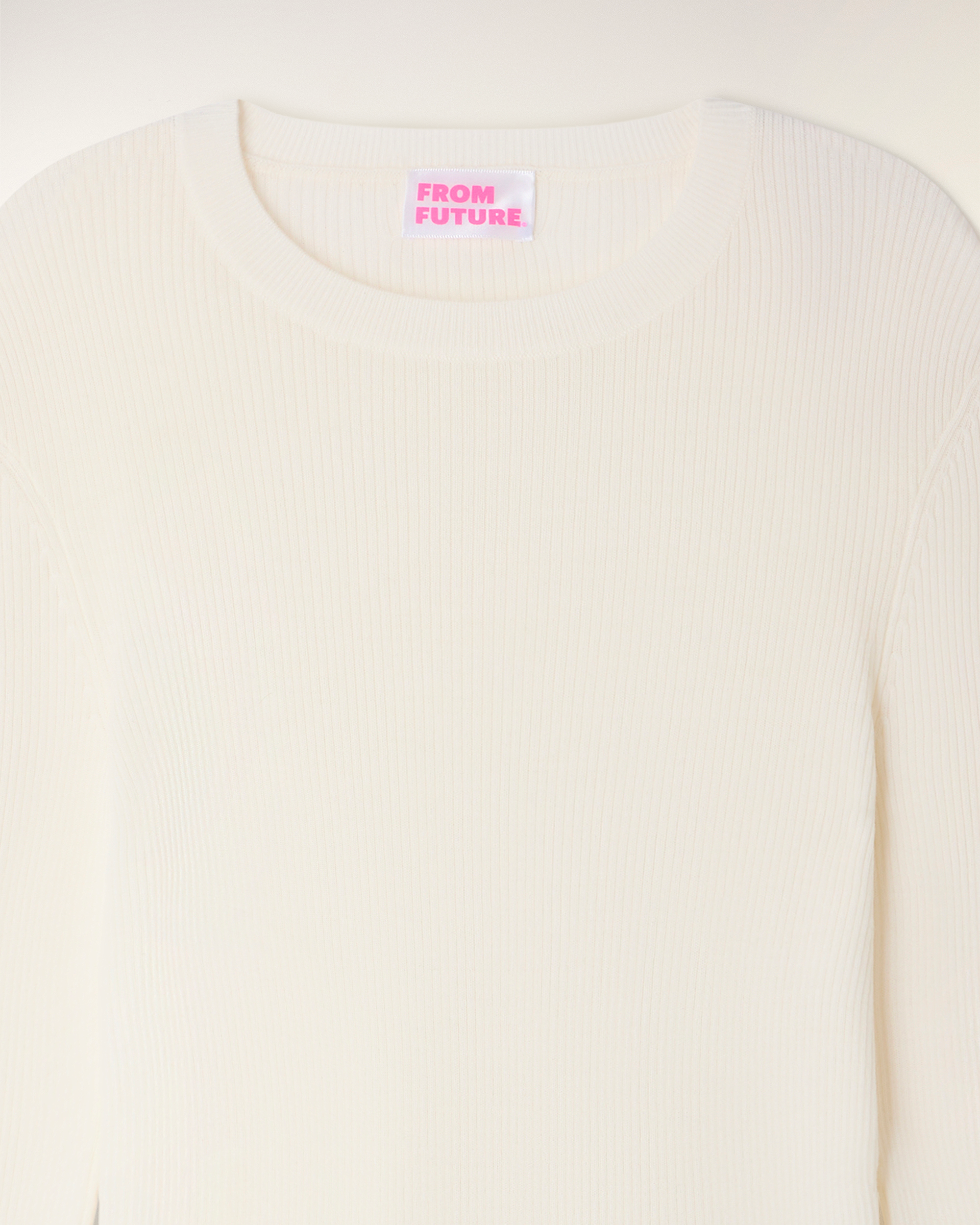 Crewneck Top with Heart Buttons on Sleeves (S26 / FEMME / ECRU / RWS)