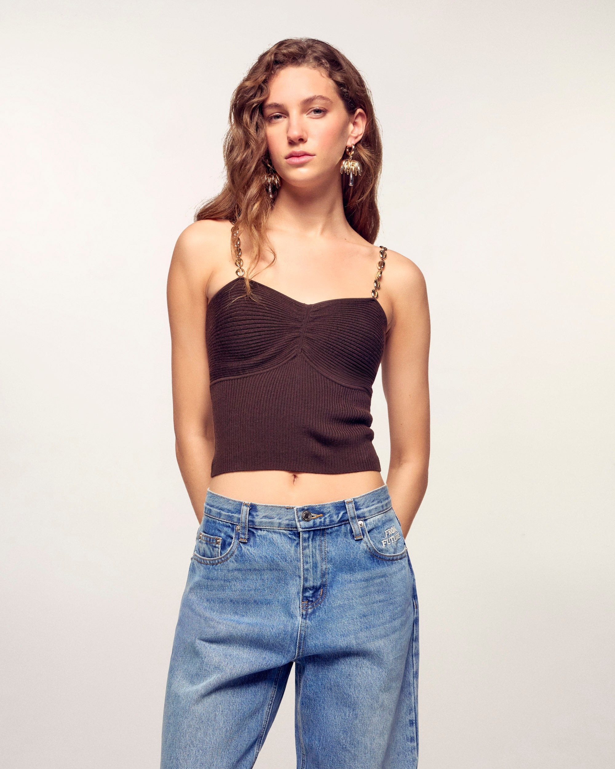 Shell Strap Top (S26 / FEMME / Chocolat)