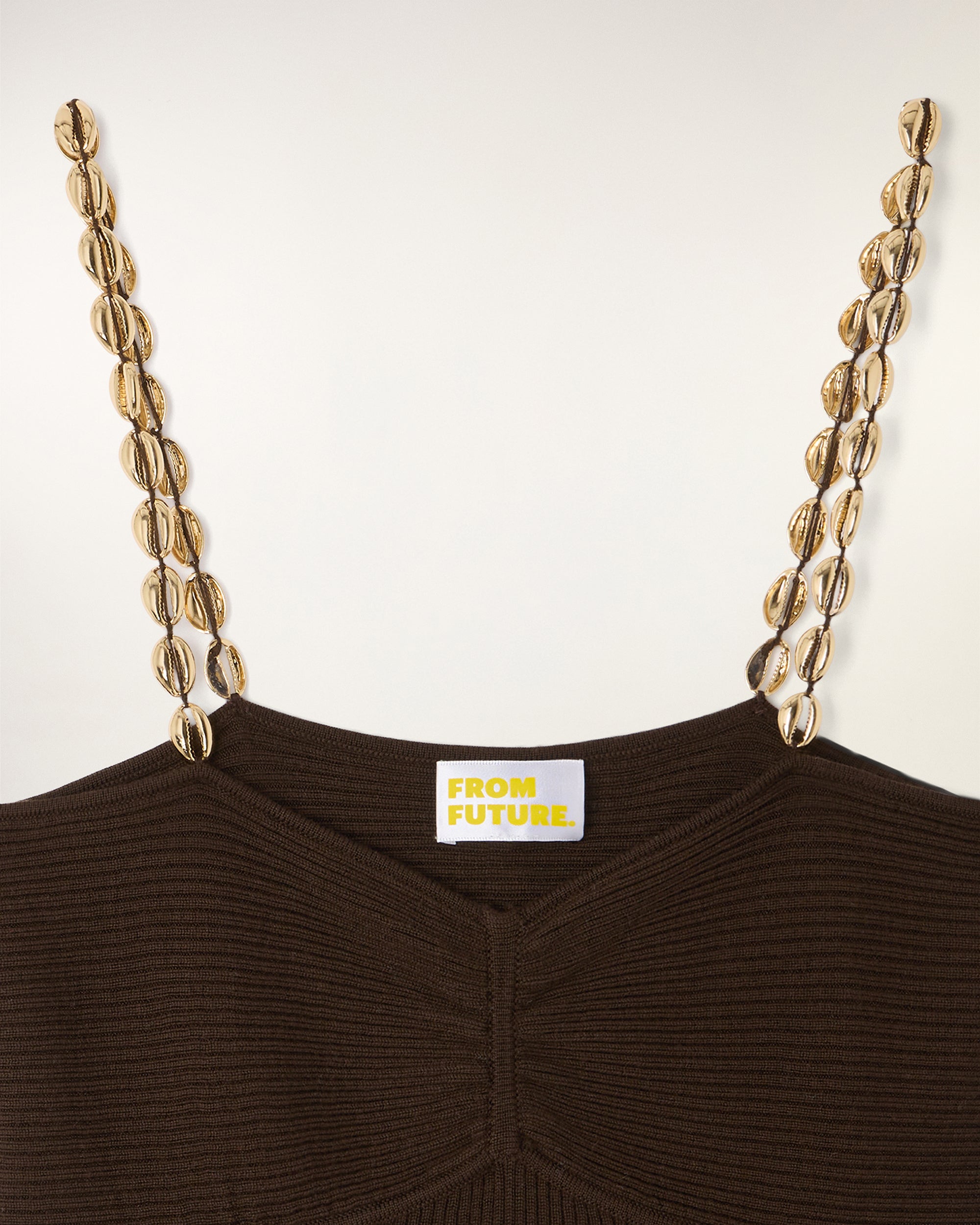 Shell Strap Top (S26 / FEMME / Chocolat)