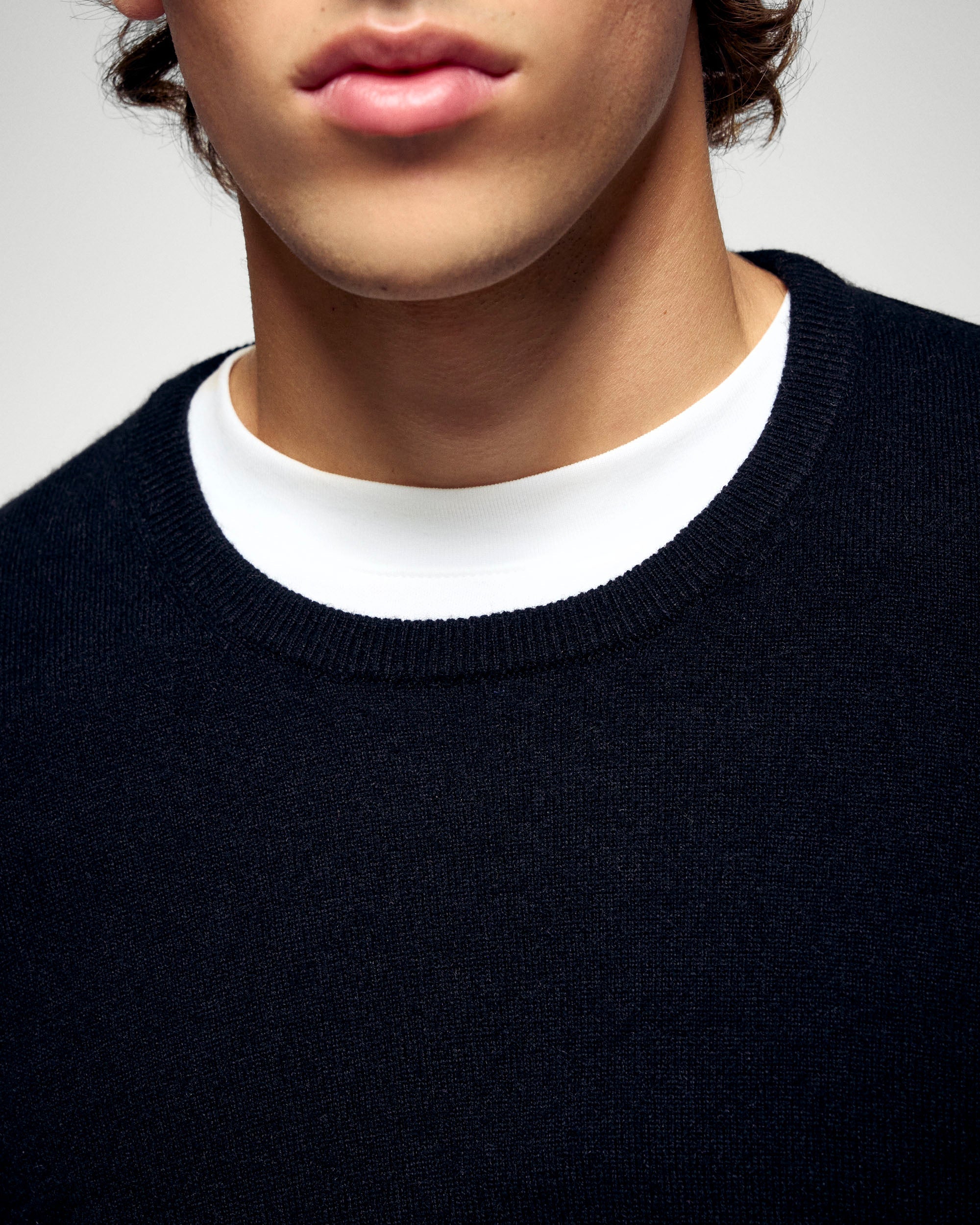Basic Crewneck Sweater (H25 / HOMME / Black)