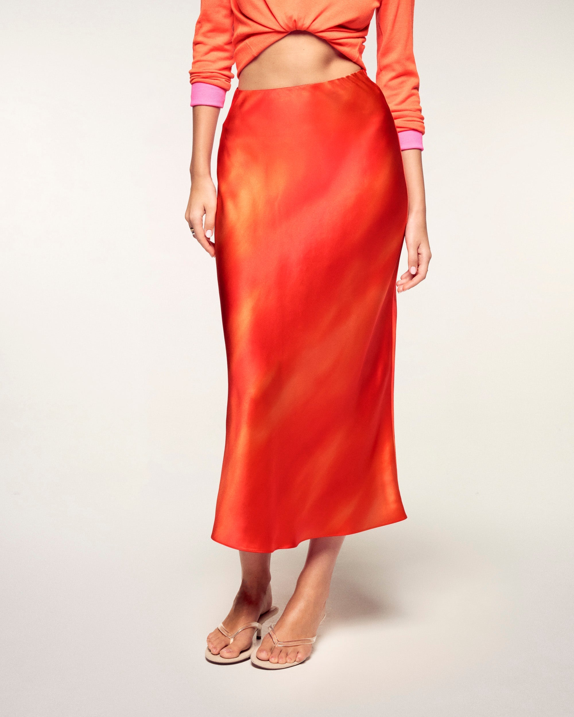 Mid-Length Skirt (S26 / FEMME / Sunset Samba)