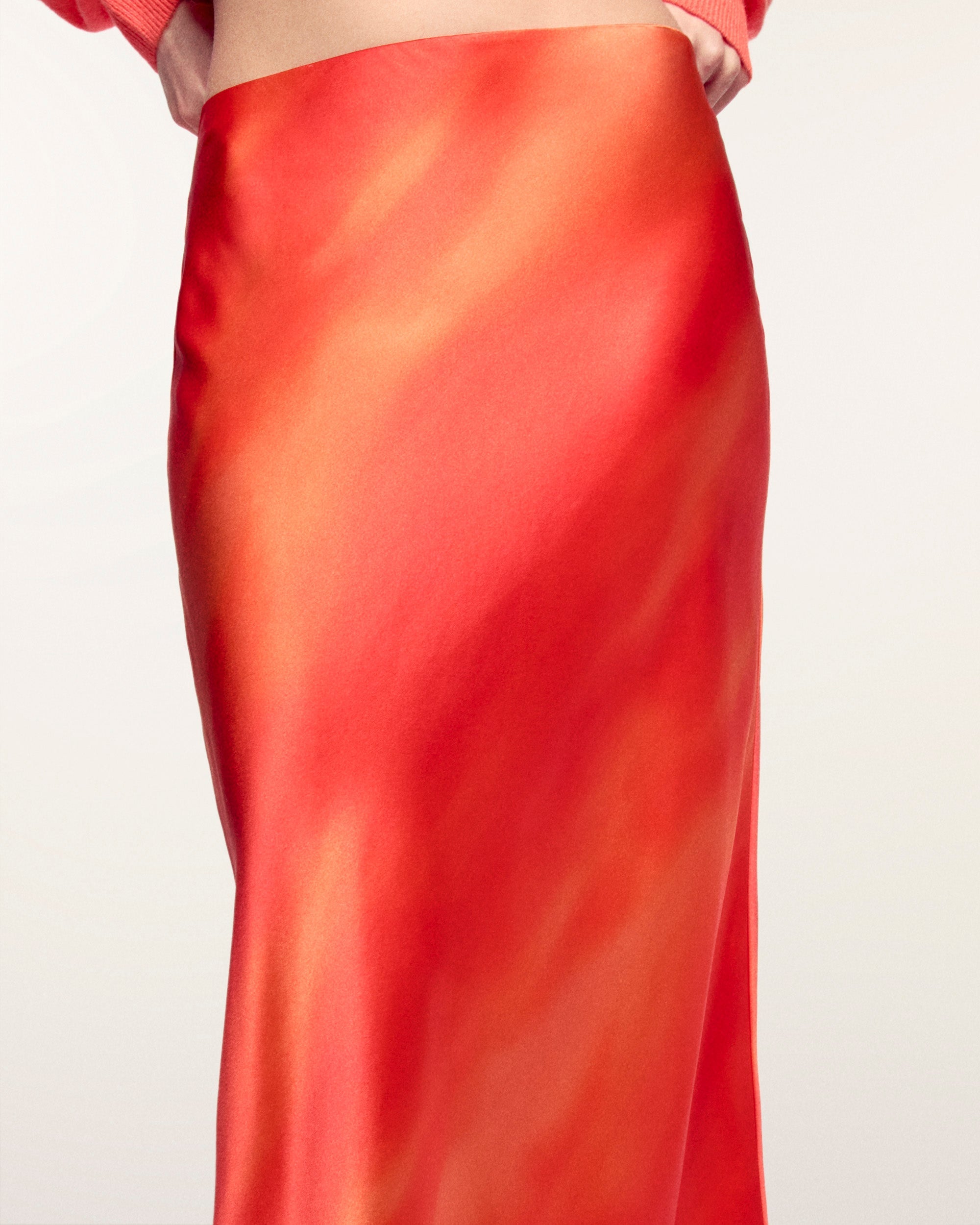 Mid-Length Skirt (S26 / FEMME / Sunset Samba)