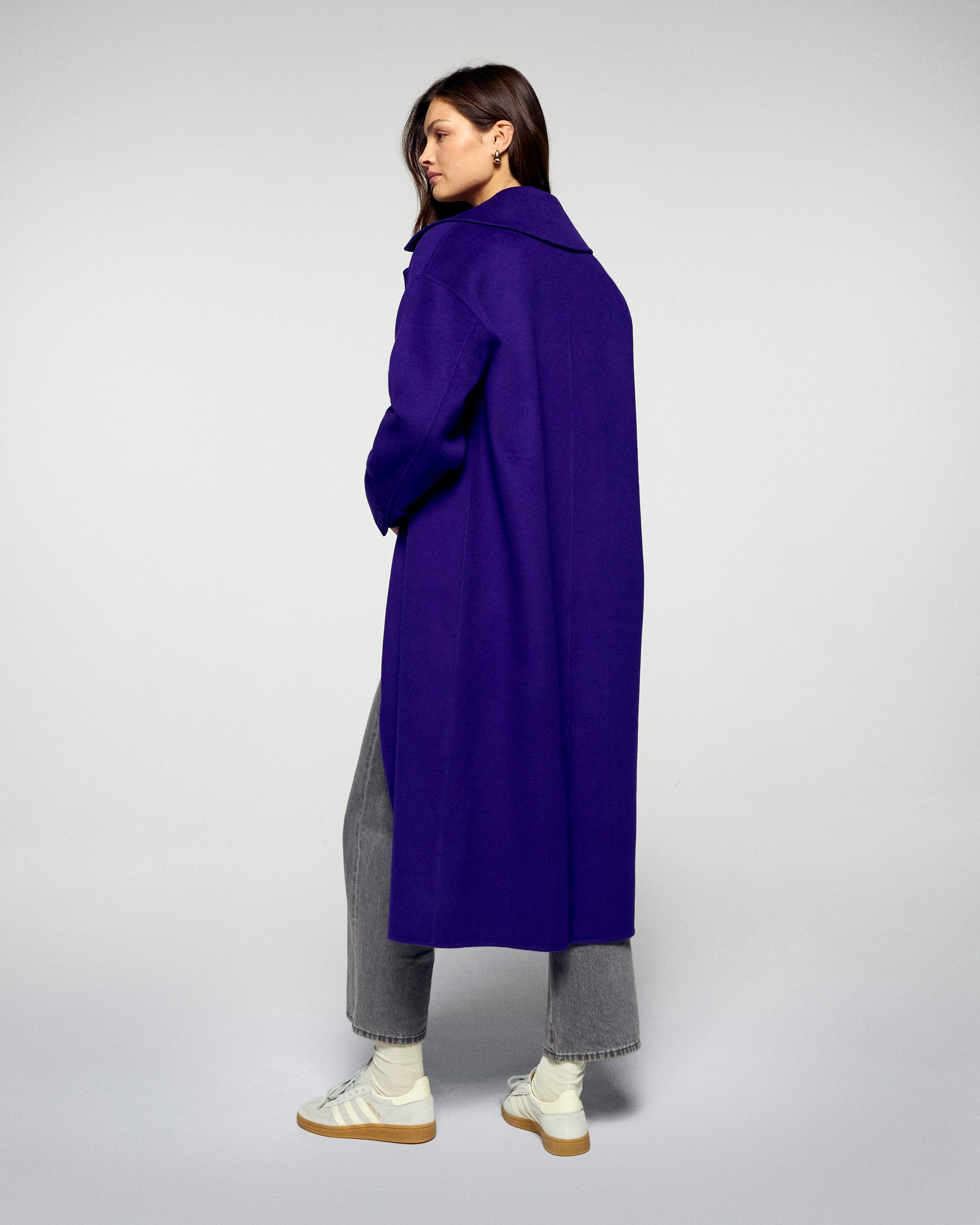 Outerwear Double-Breasted Coat (H25 / FEMME / Velvet Purple)