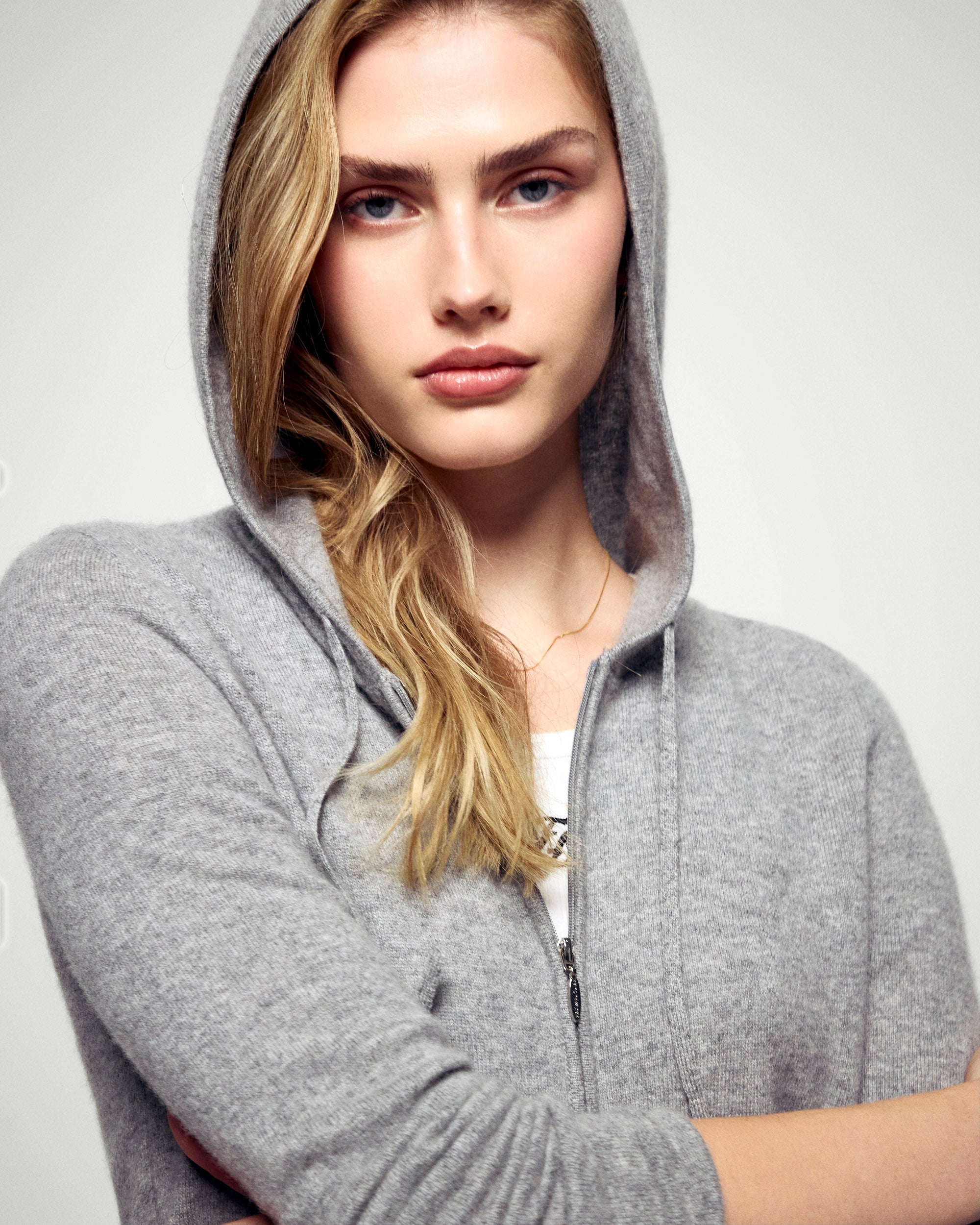 Hoodie (H25 / FEMME / Dark Heather Gray)