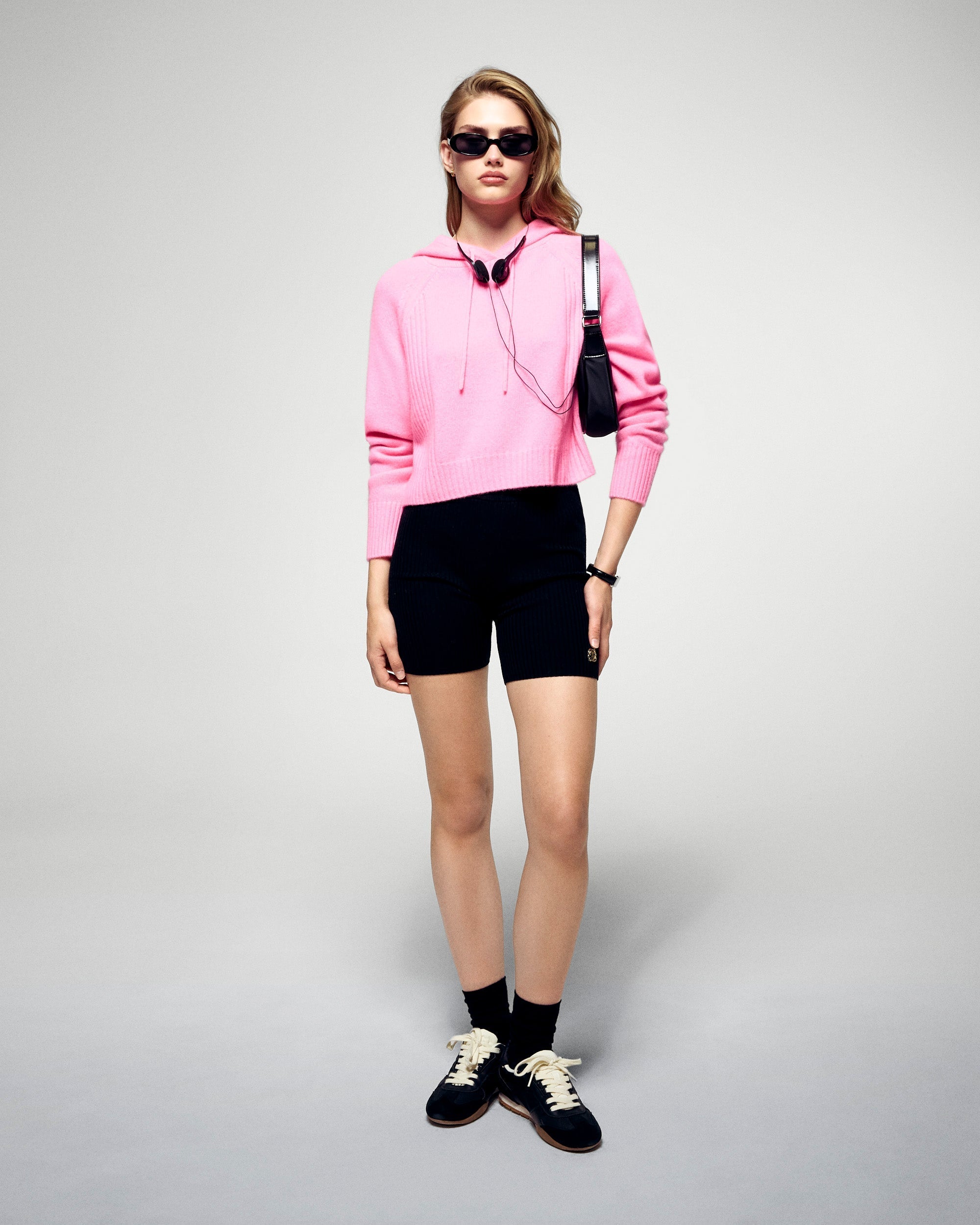 Hoodie (H25 / FEMME / Fantasy Pink)