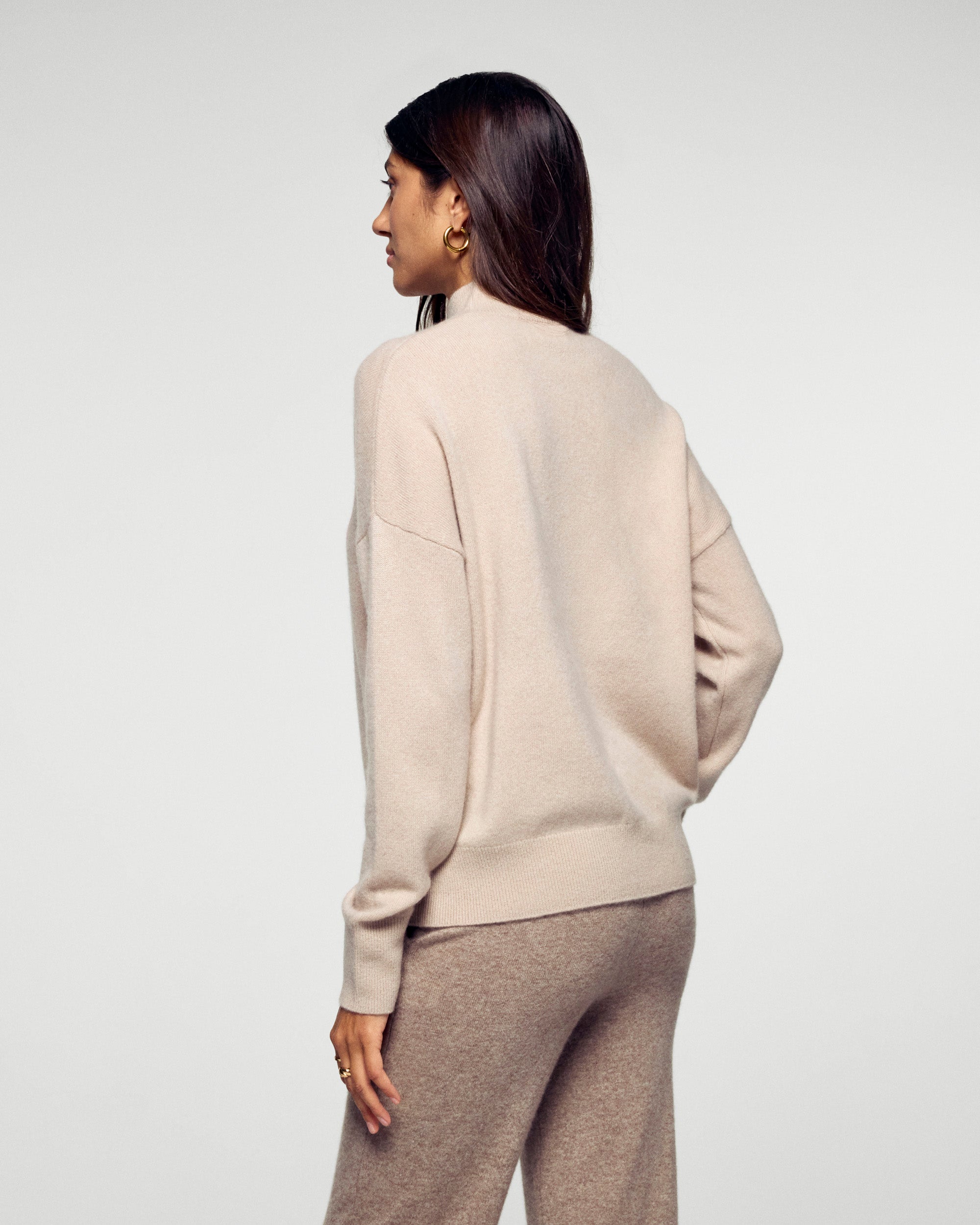 Heart Mock Neck Sweater (H25 / FEMME / Iced Sand)