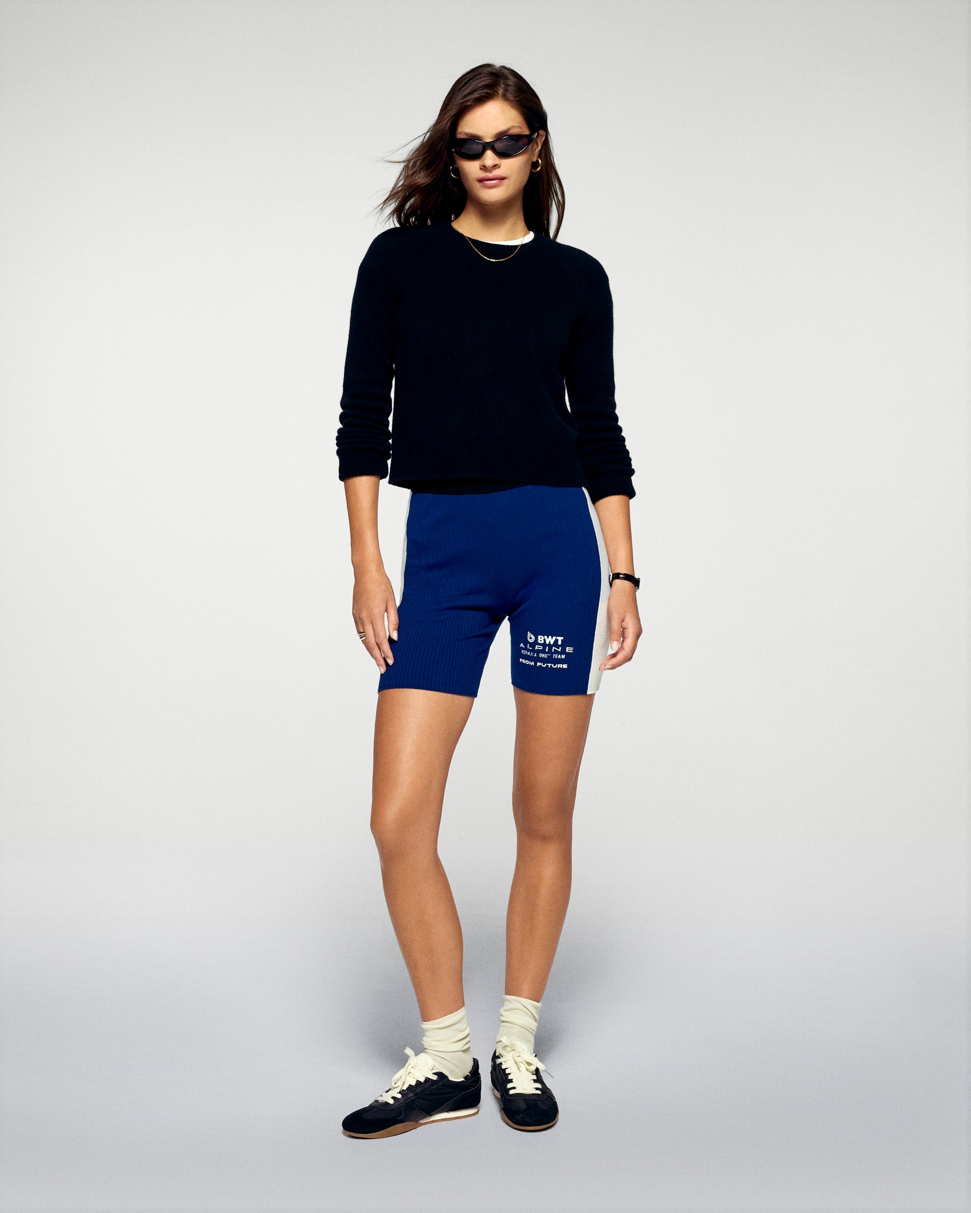 Crewneck Sweater (H25 / FEMME / Black)