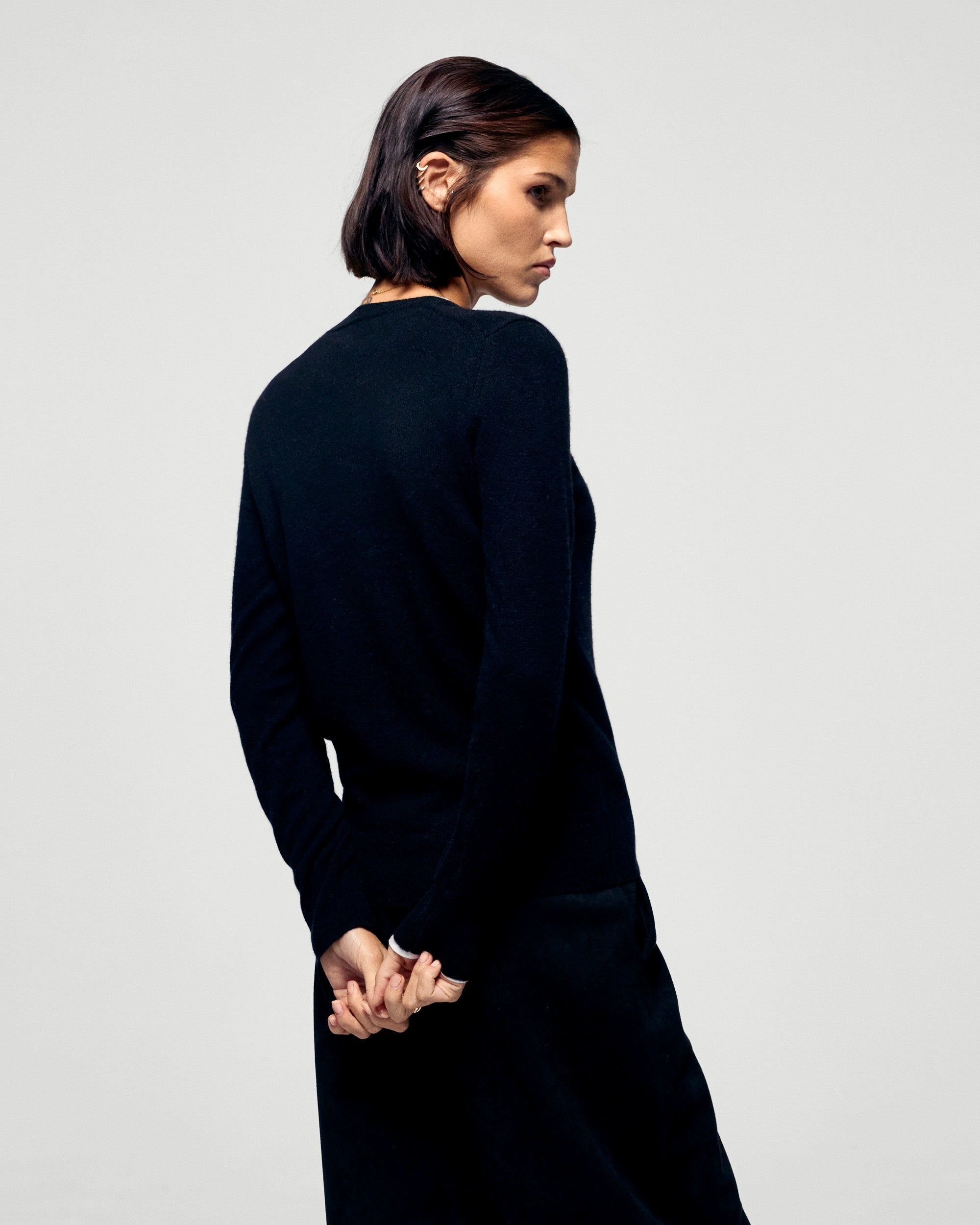 Crewneck Sweaters (H25 / FEMME / Black)