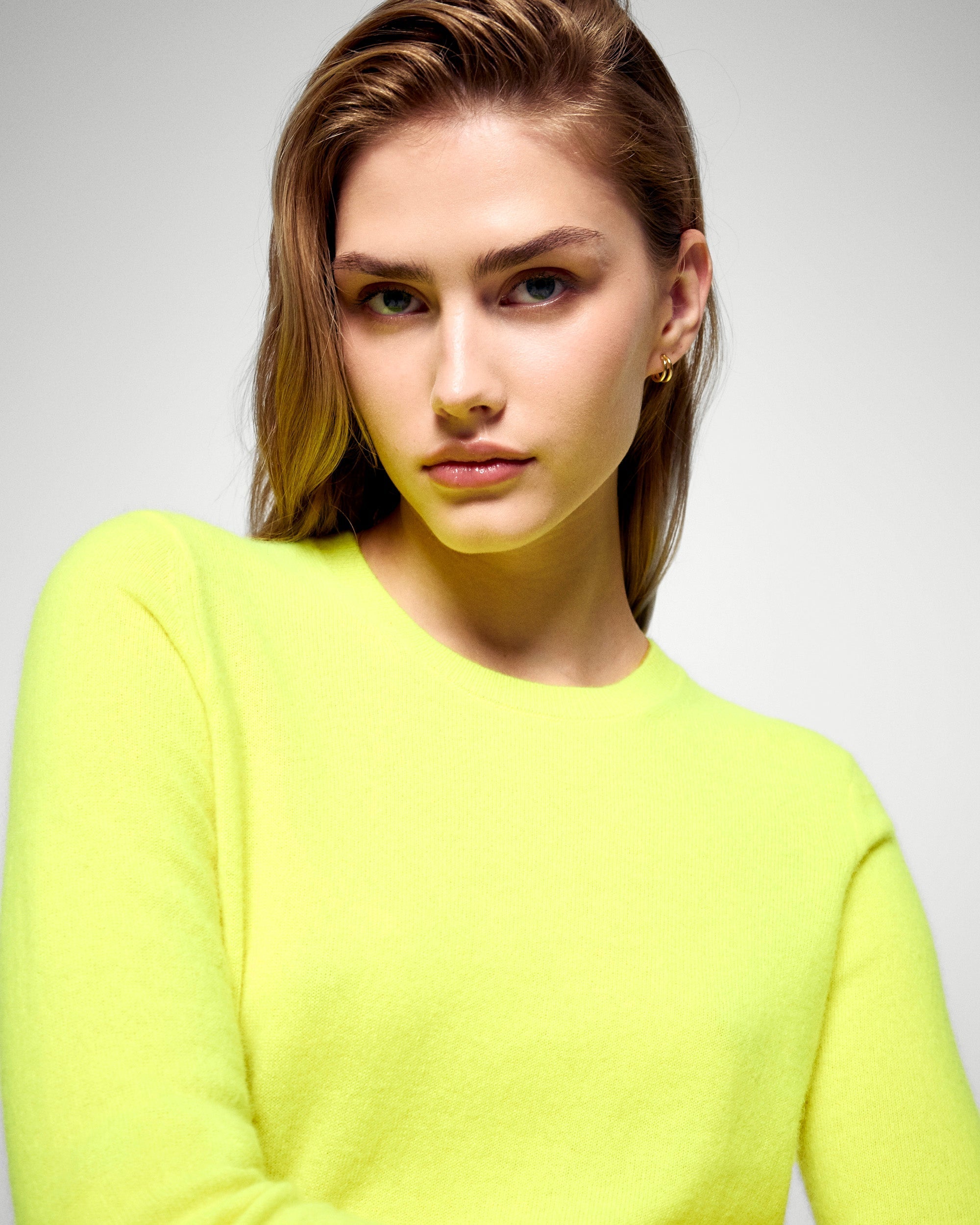 Crewneck Sweaters (H25 / FEMME / Neon Yellow)
