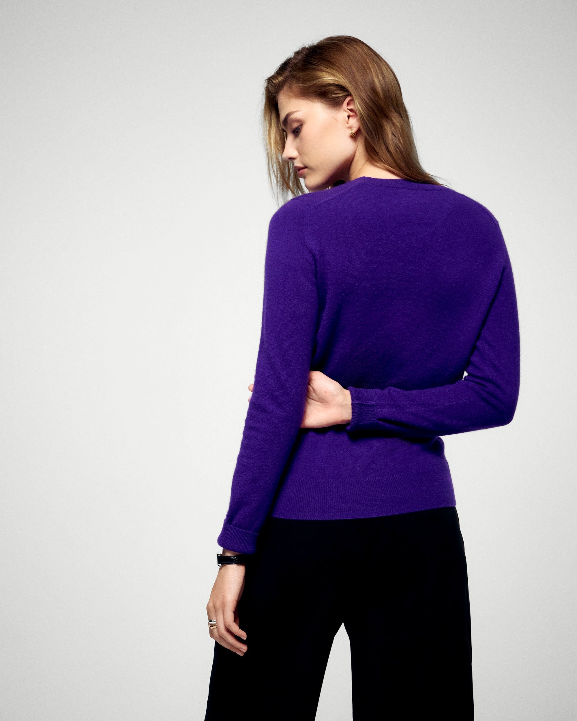 Crewneck Sweaters (H25 / FEMME / Velvet Purple)