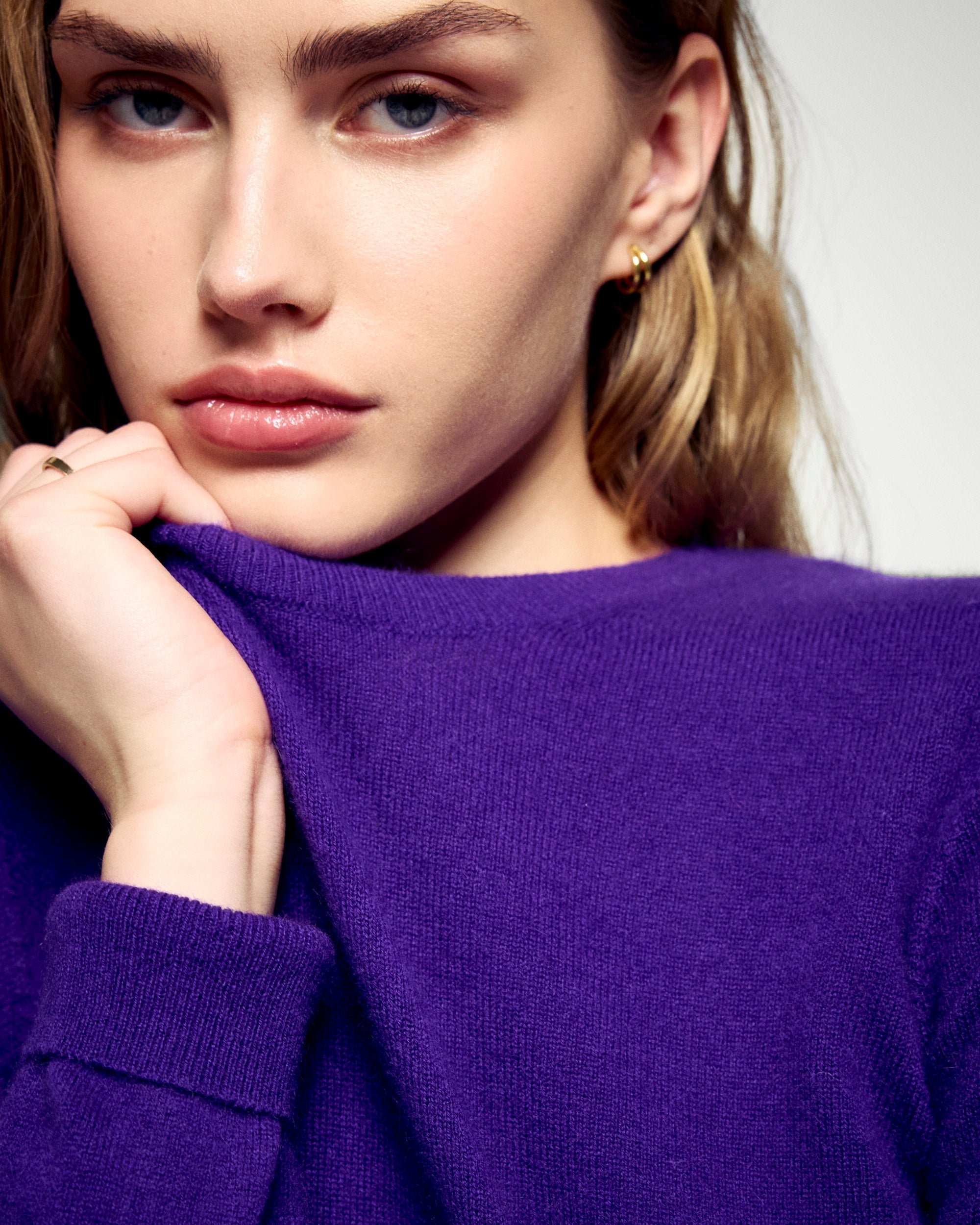Crewneck Sweaters (H25 / FEMME / Velvet Purple)