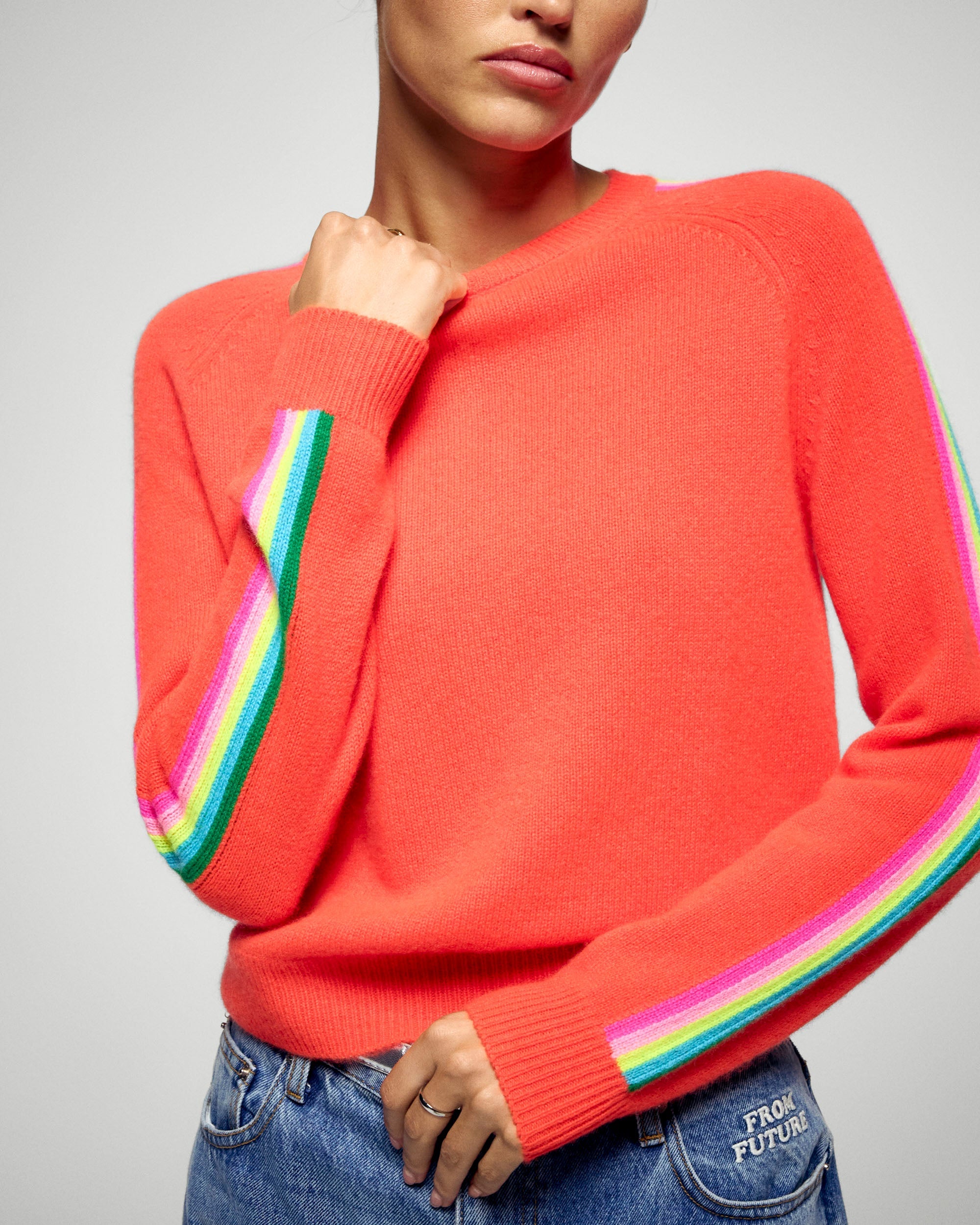 Crewneck Sweaters (H25 / FEMME / Cosmic Orange)