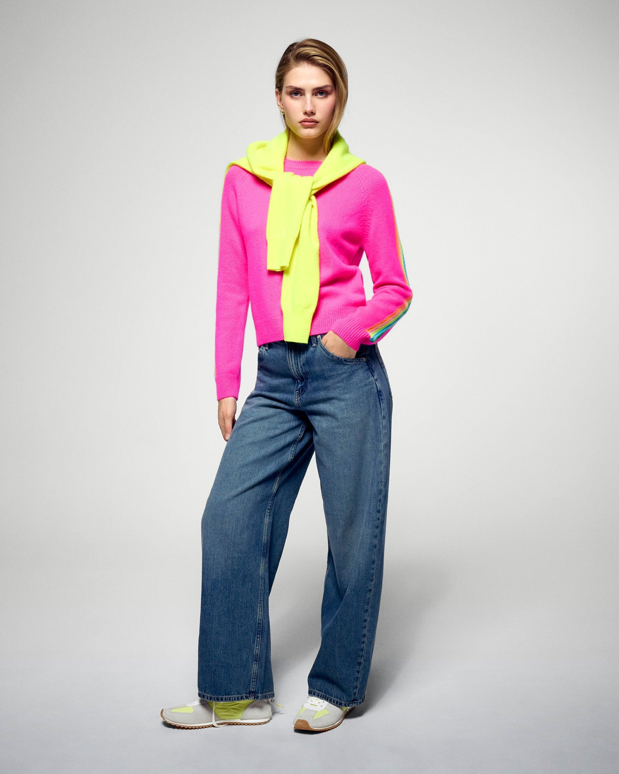 Crewneck Sweaters (H25 / FEMME / Cosmic Pink)