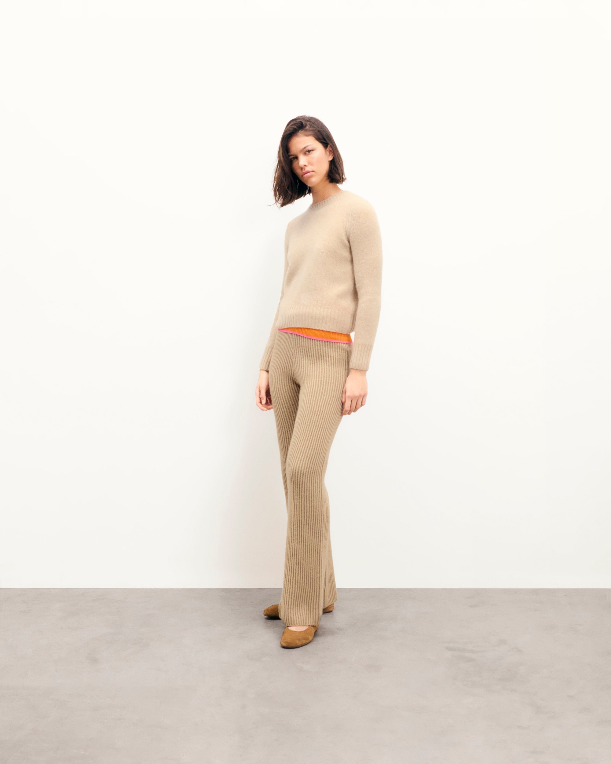 Short Crewneck Sweater (S25 / WOMEN / Heather Beige)
