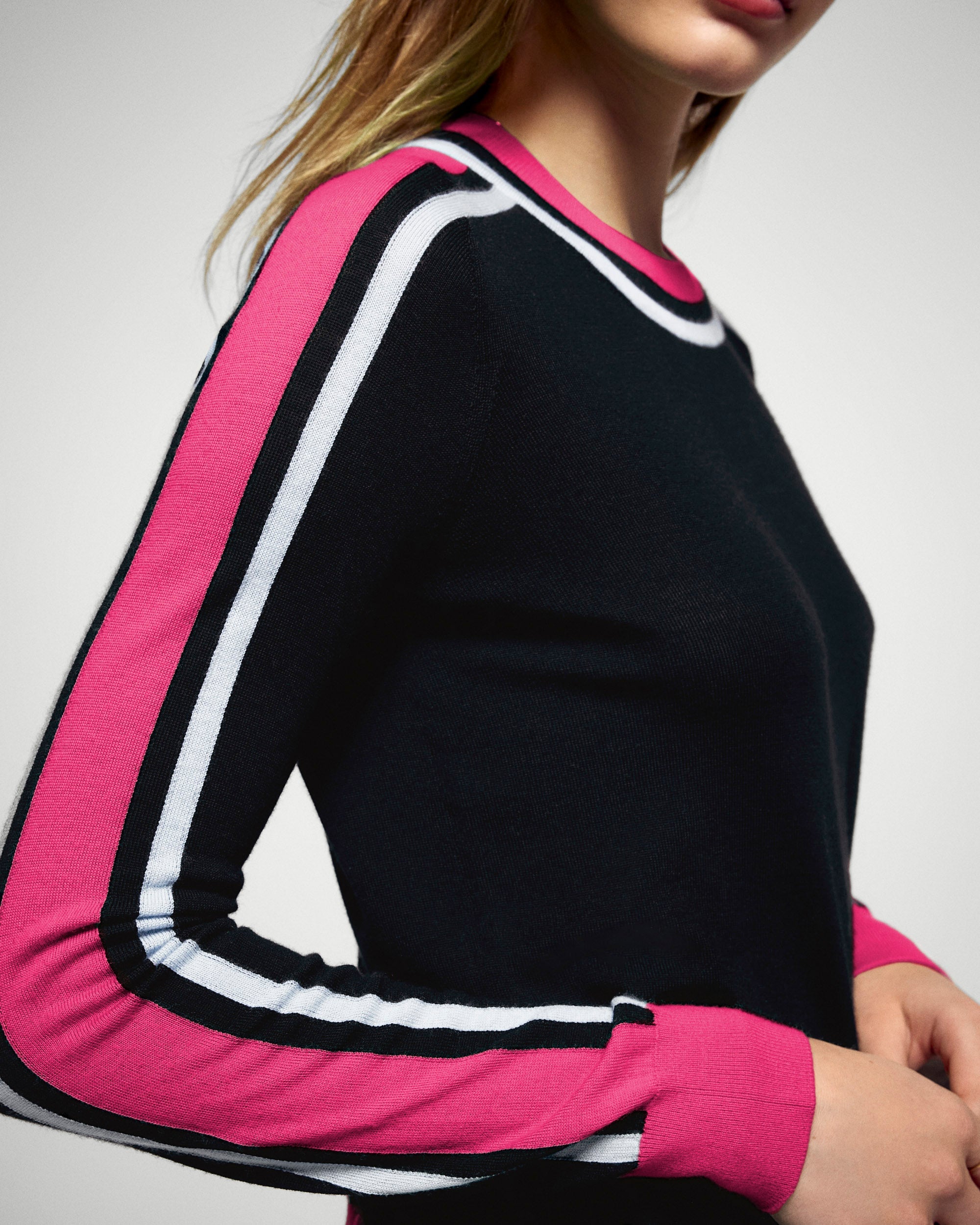 Crewneck Sweater Two-Tone Stripes (H25 / FEMME / Black / RWS)