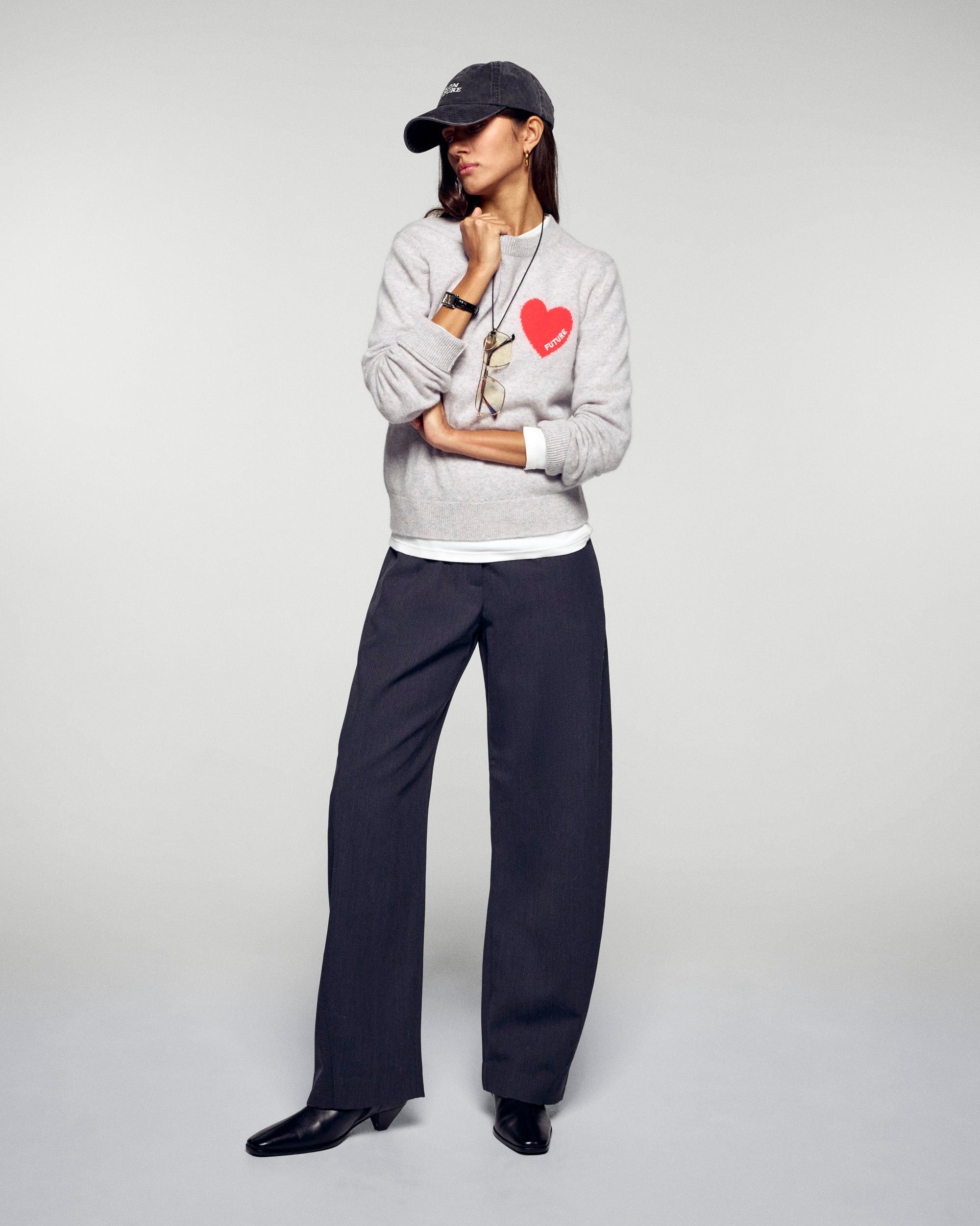 Crew Neck Sweater (H25 / FEMME / Light Heather Gray)