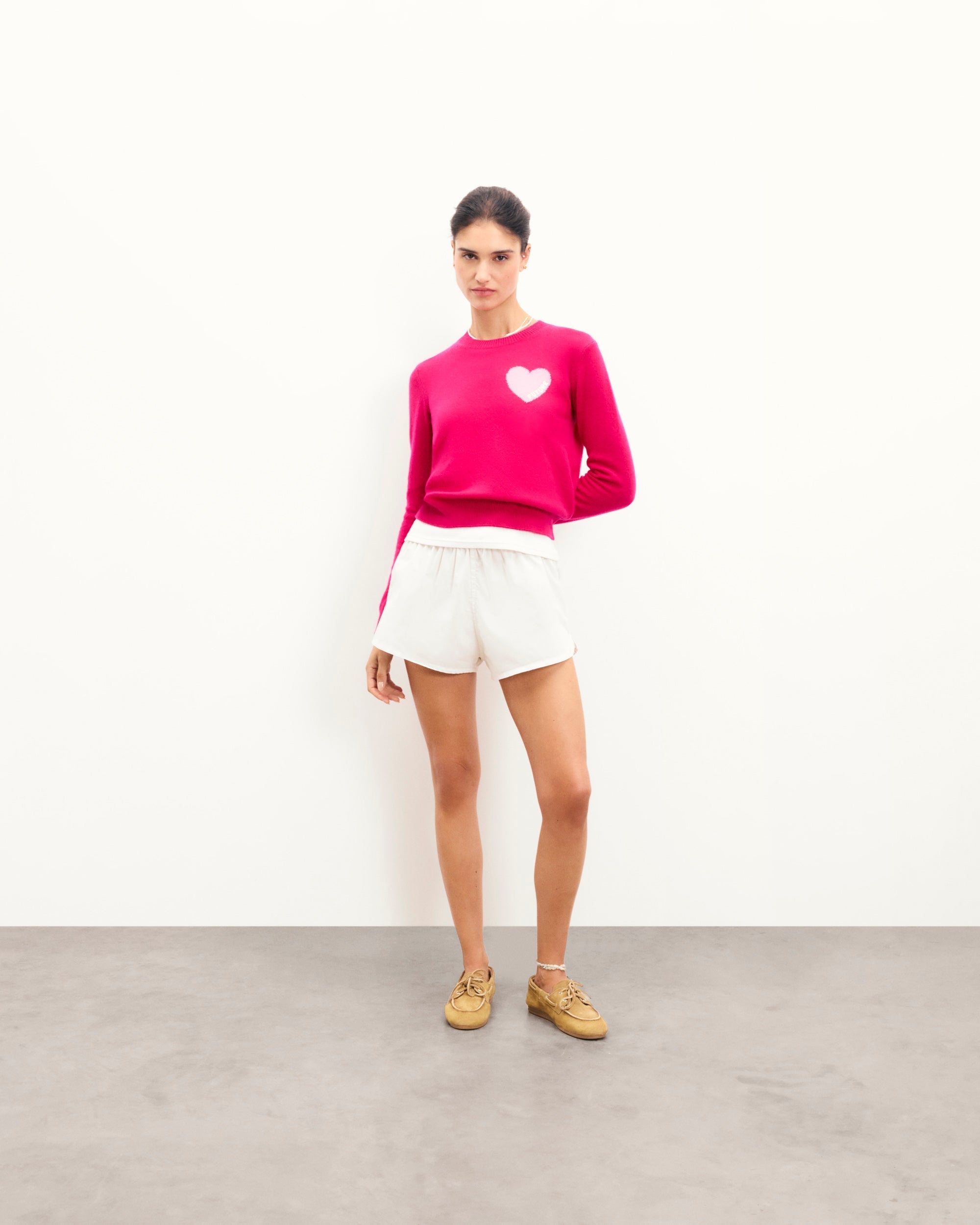 Crewneck Sweater with Future Heart Embroidery (S25 / WOMEN / Tropical Raspbe)