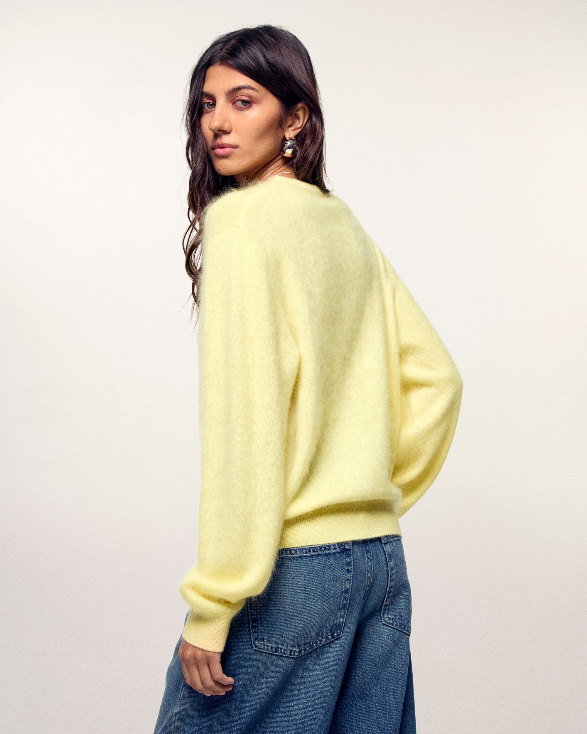 Brushed Cashmere Crewneck Sweater (S26 / FEMME / Star Yellow)