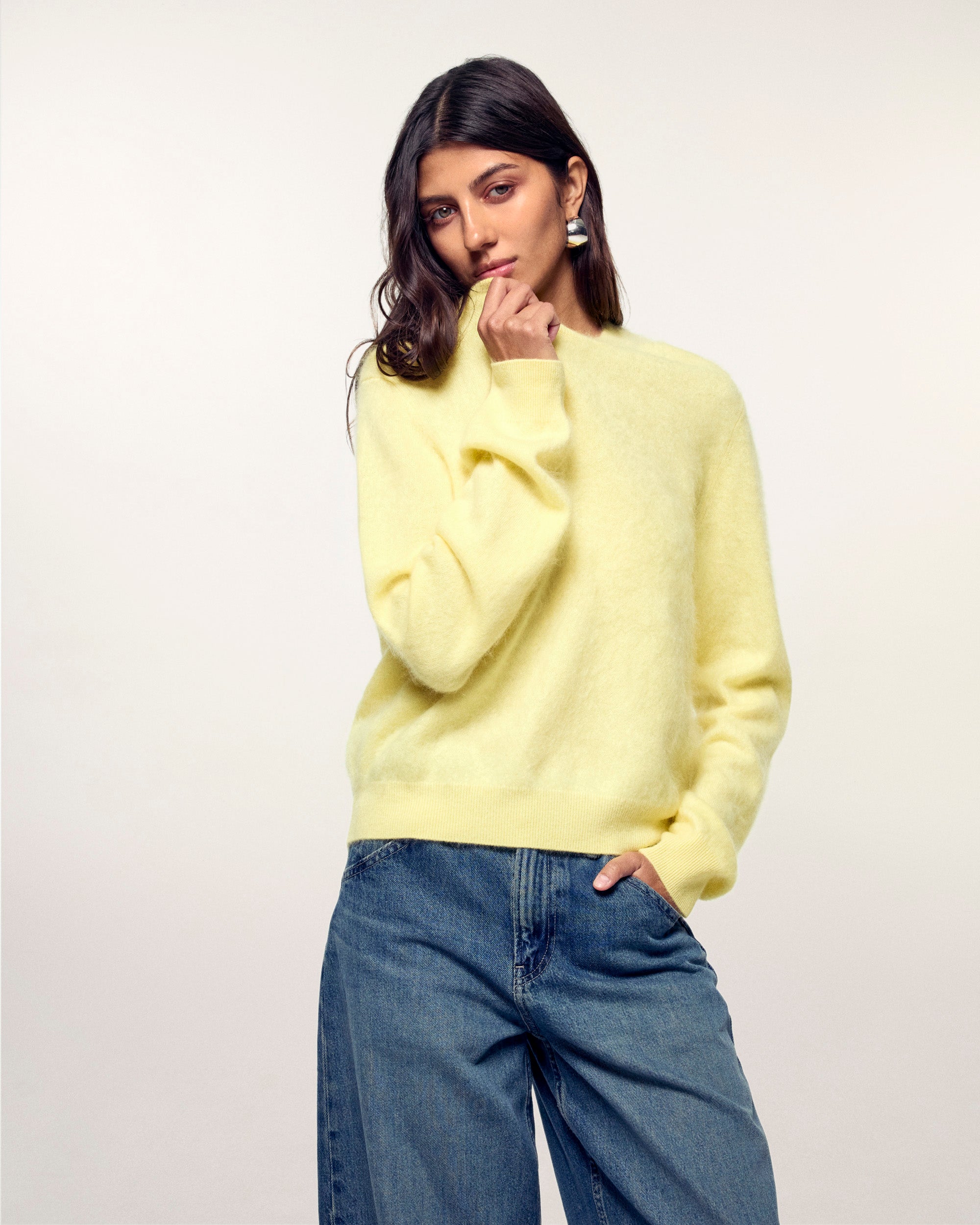 Brushed Cashmere Crewneck Sweater (S26 / FEMME / Star Yellow)