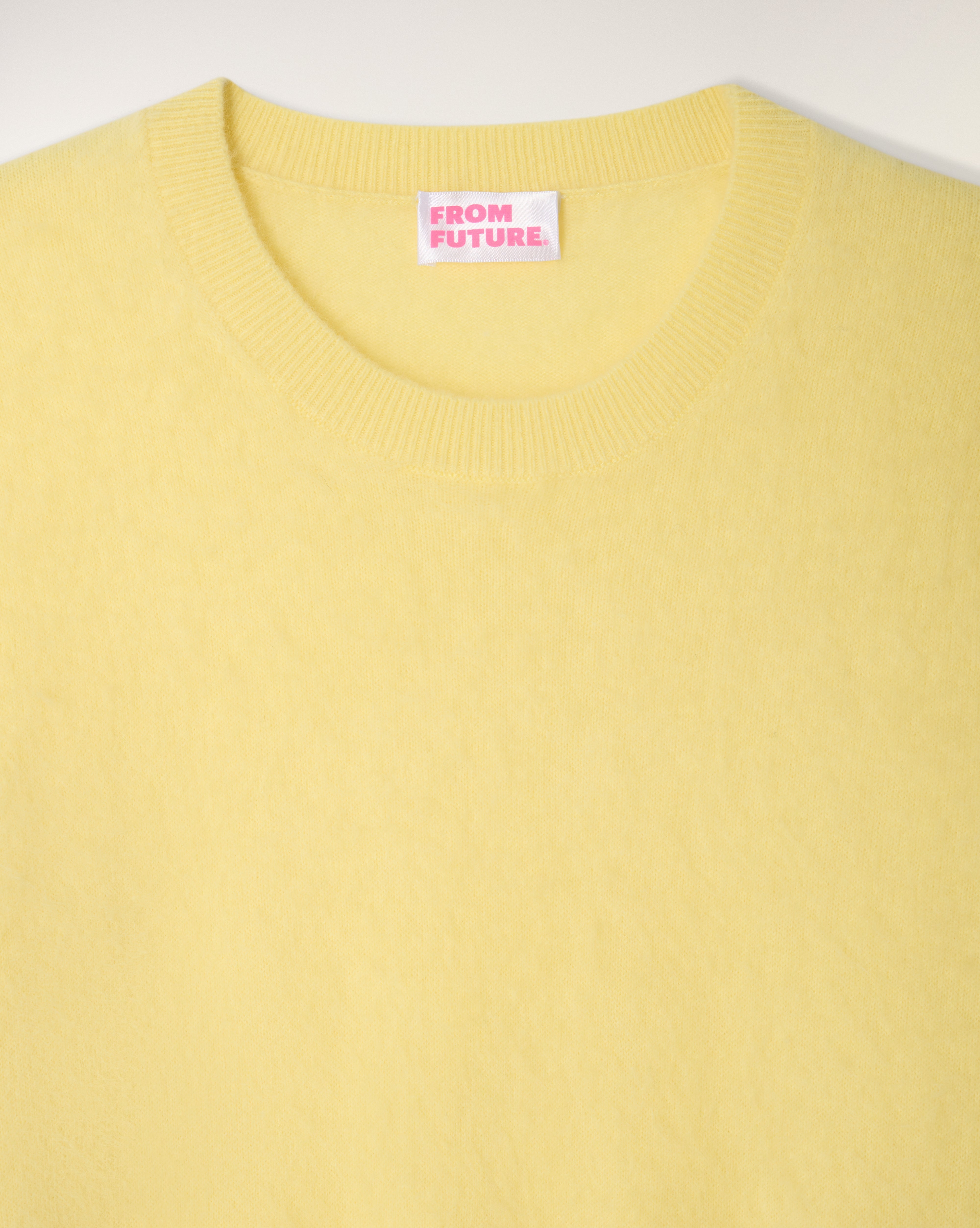Brushed Cashmere Crewneck Sweater (S26 / FEMME / Star Yellow)