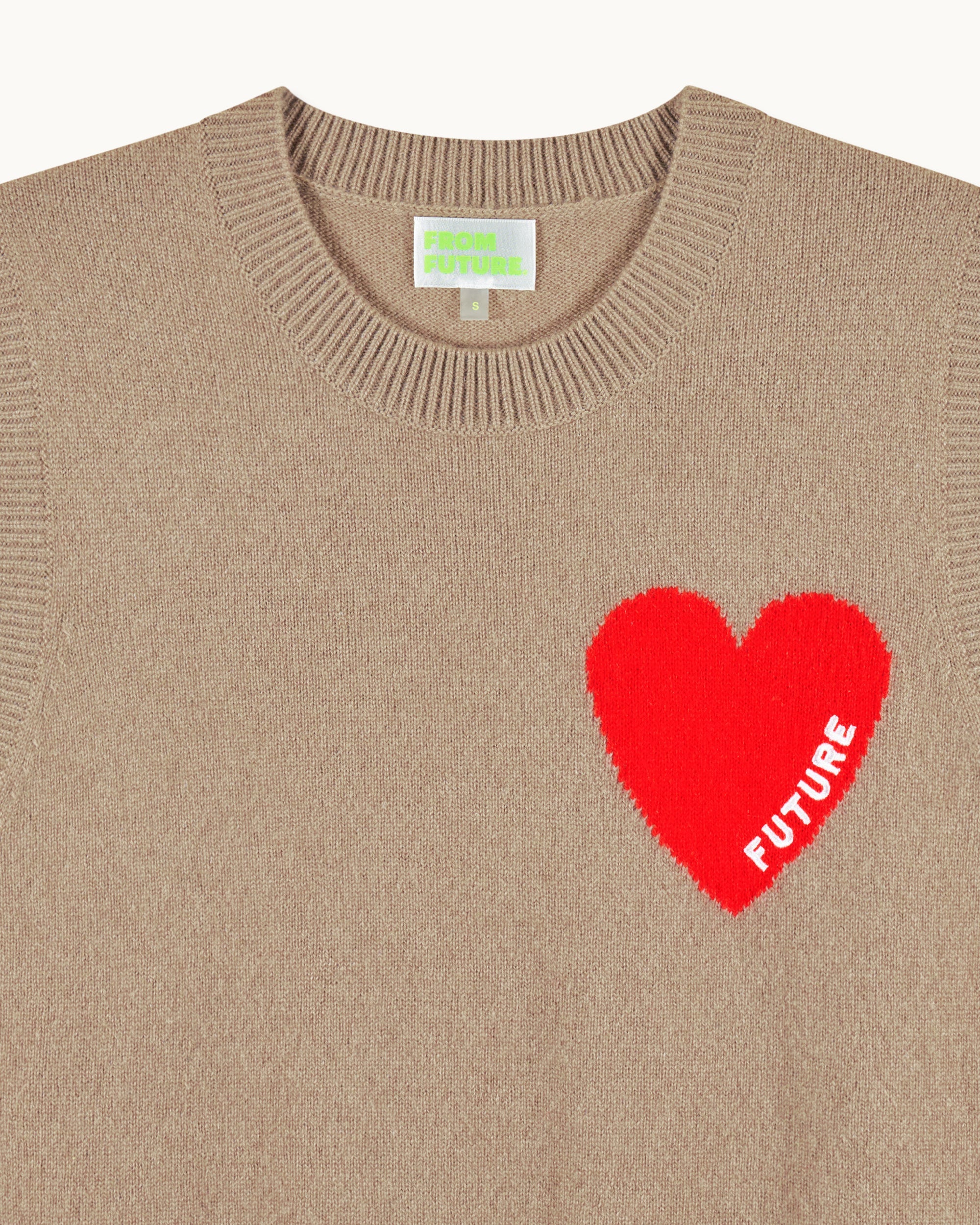 Heart Sleeveless Sweater (S25 / WOMEN / Tropical Taupe)