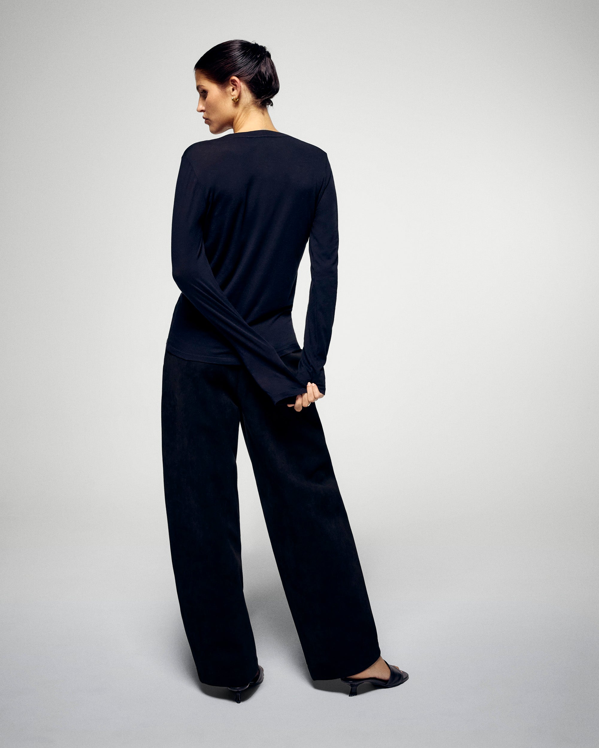 Long Sleeve Crew Neck T-shirt (H25 / FEMME / Black)